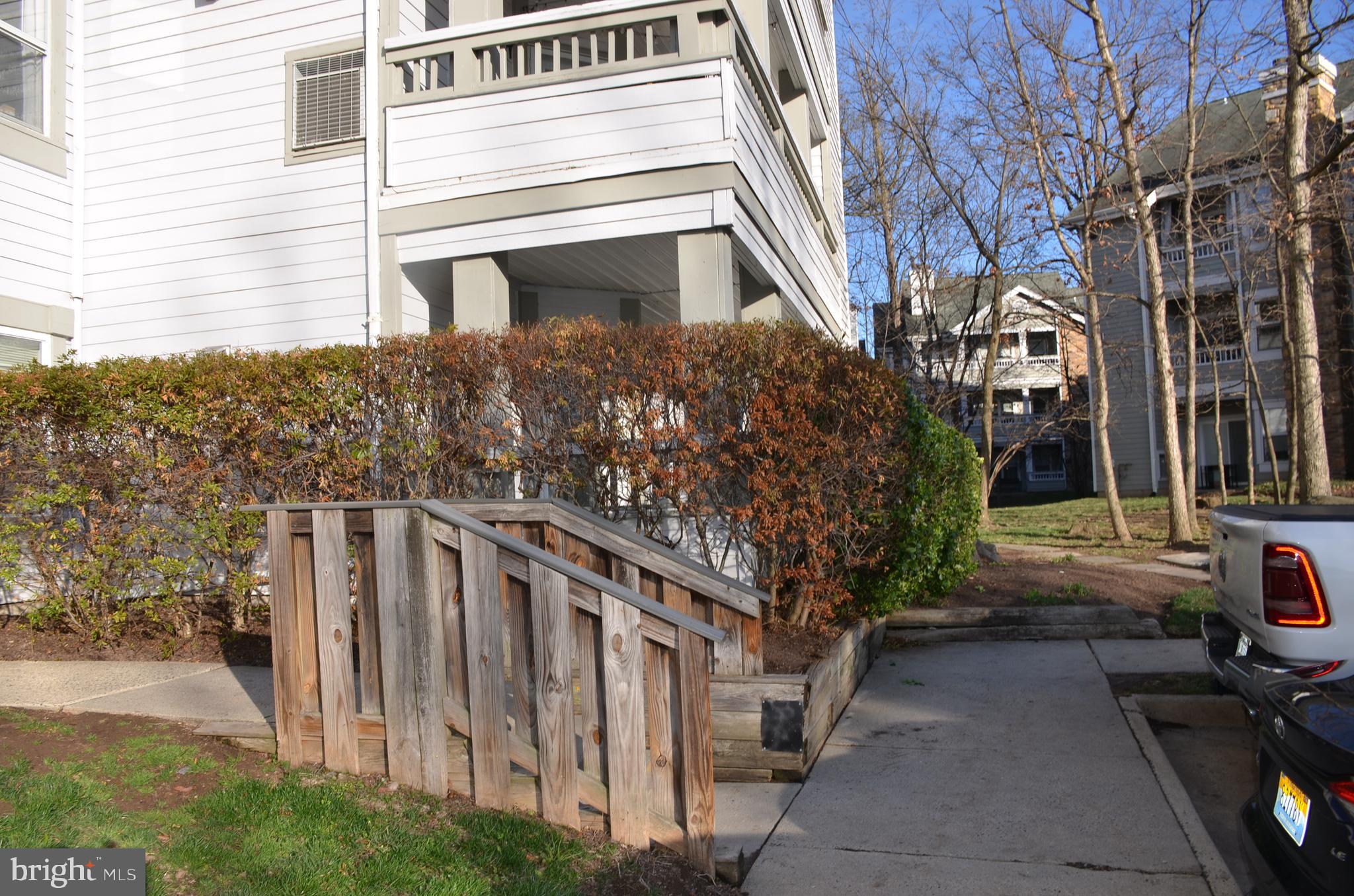 STONECROFT CONDO - Residential