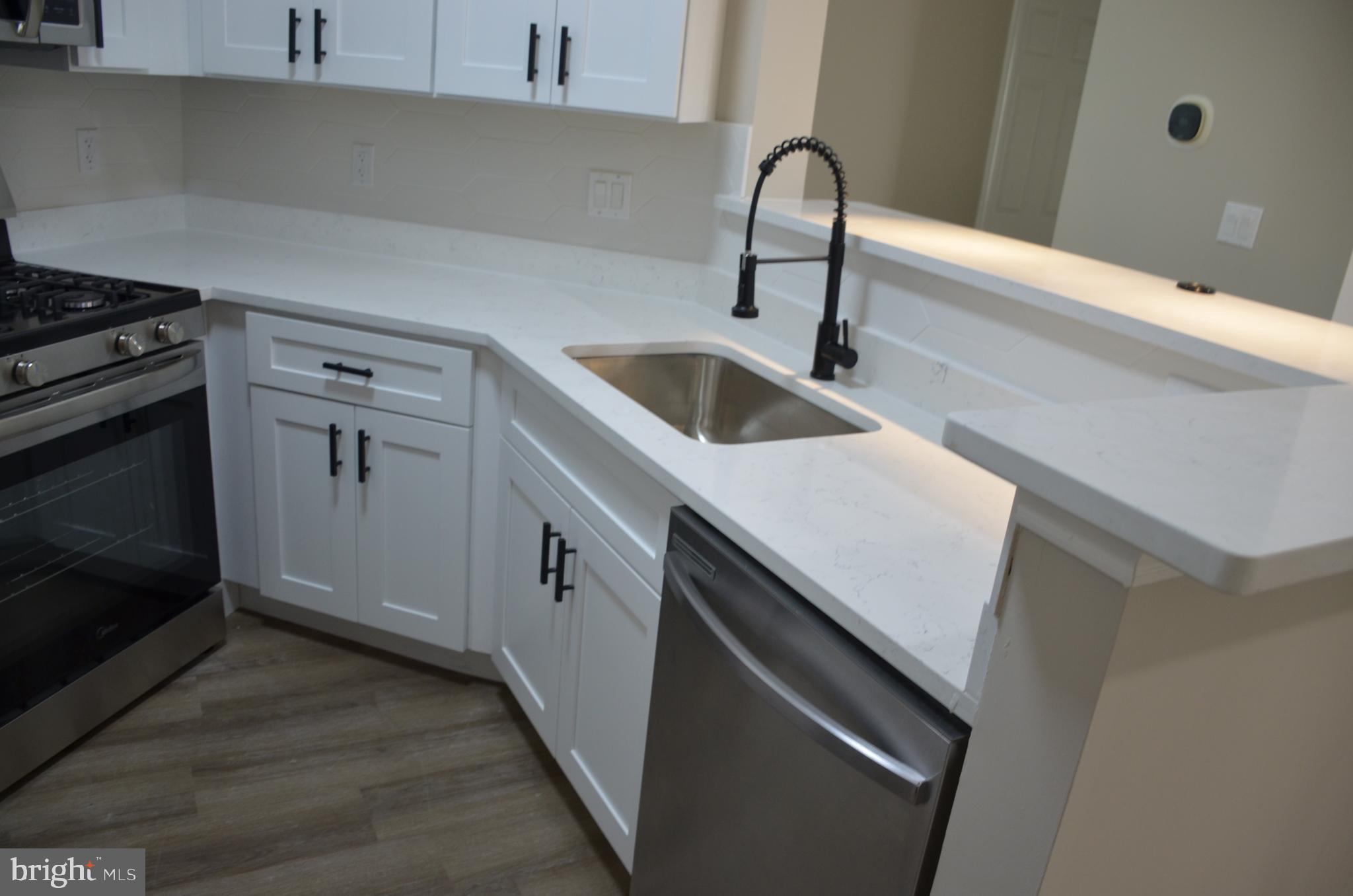 STONECROFT CONDO - Residential