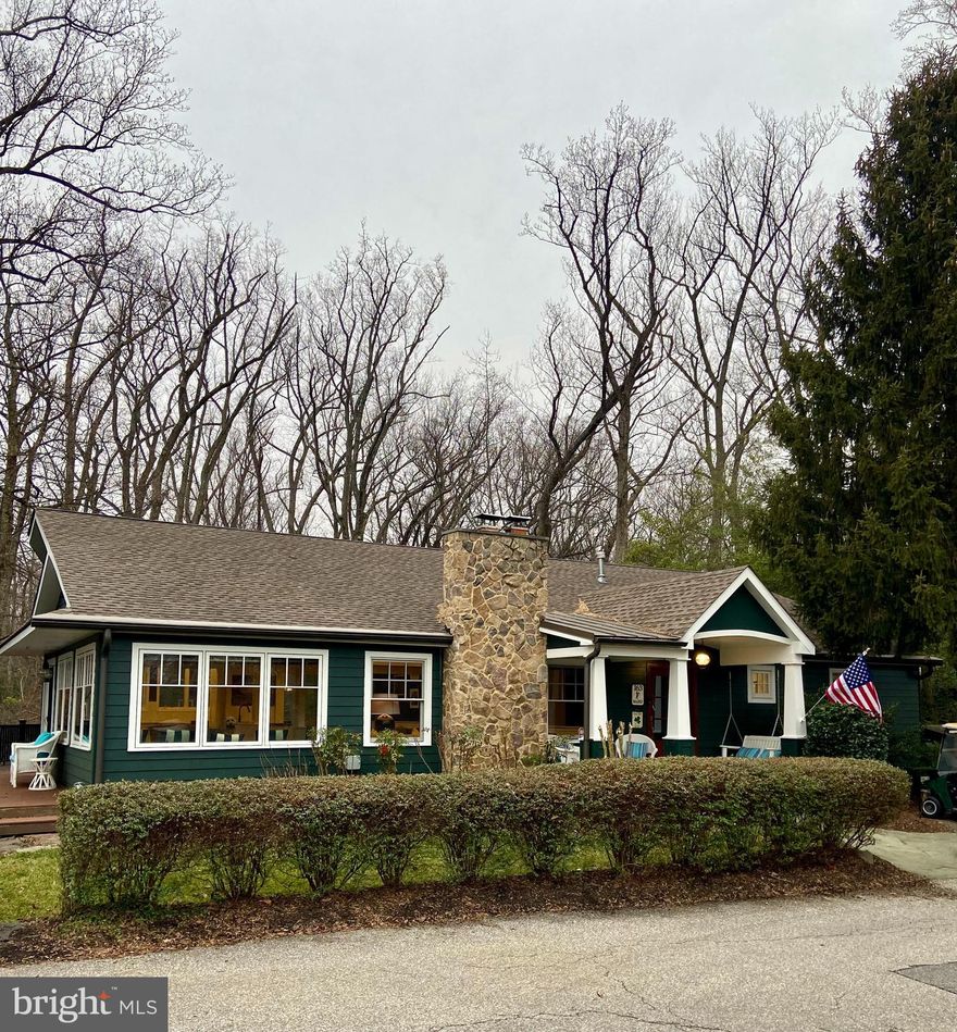 Large renovated house with an open floor plan and great location in Sherwood Forest