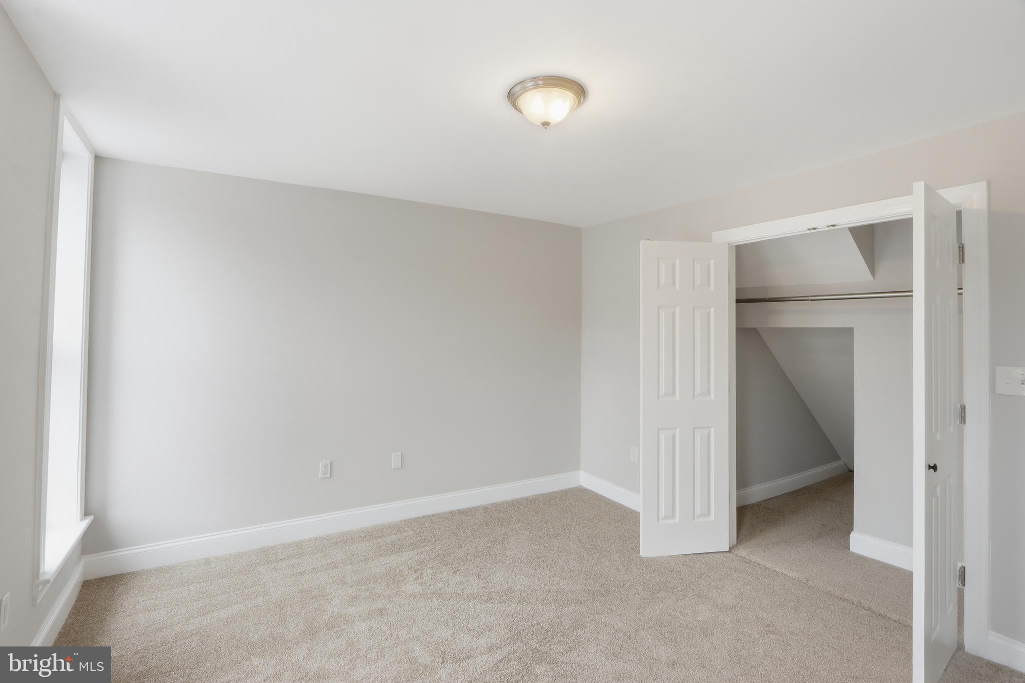 WASHINGTON VILLAGE - Residential