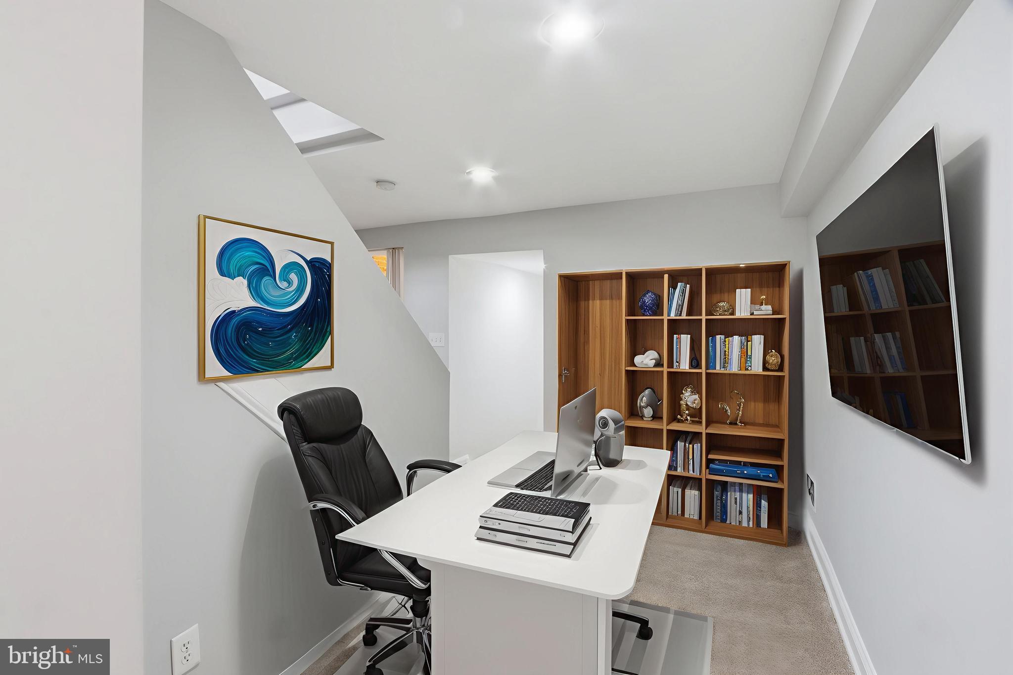 WASHINGTON VILLAGE - Residential