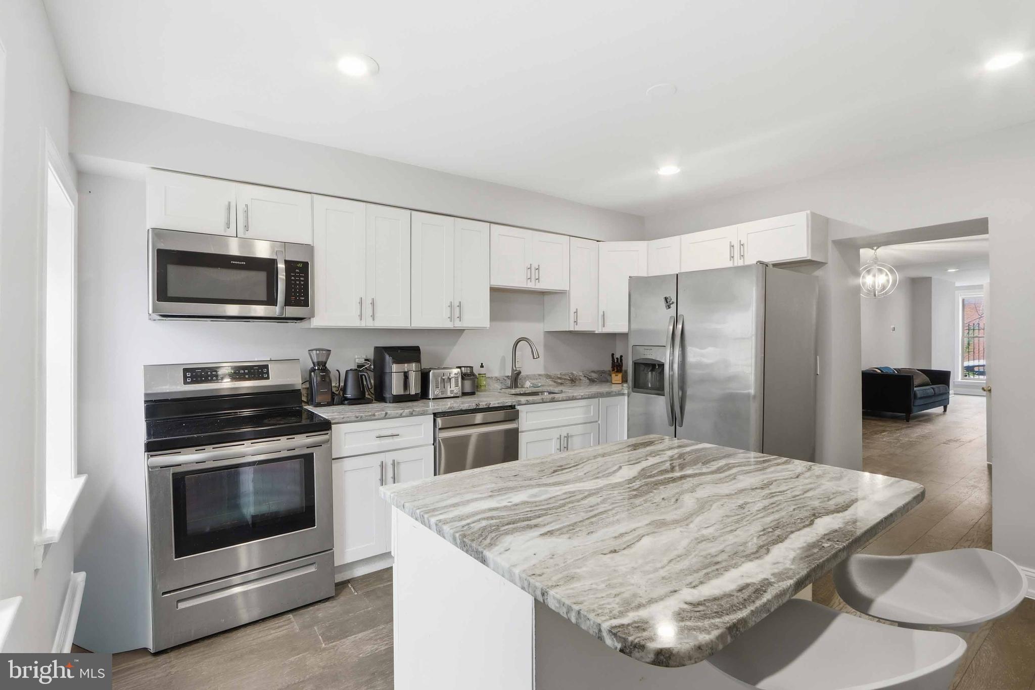 WASHINGTON VILLAGE - Residential