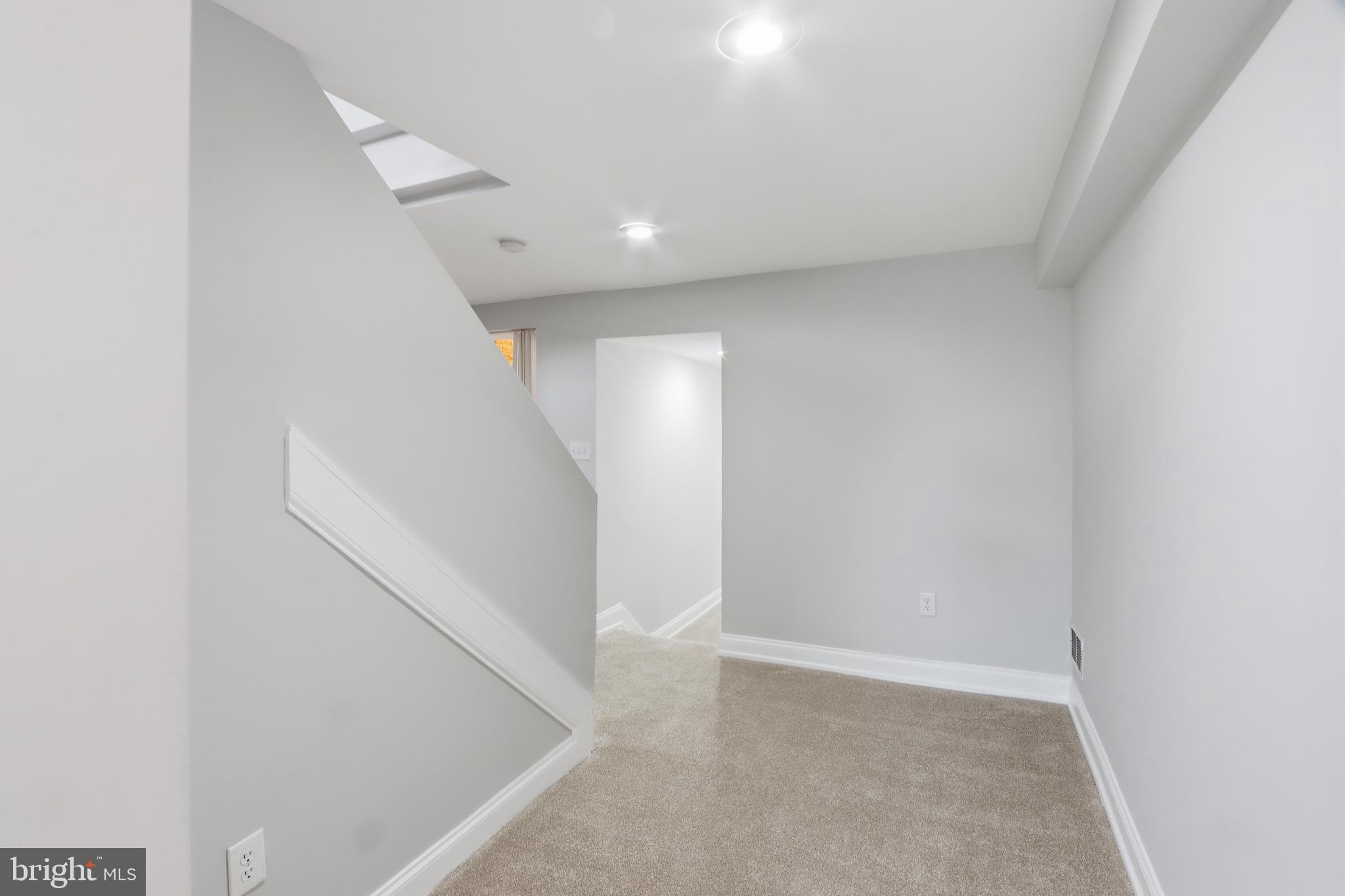 WASHINGTON VILLAGE - Residential