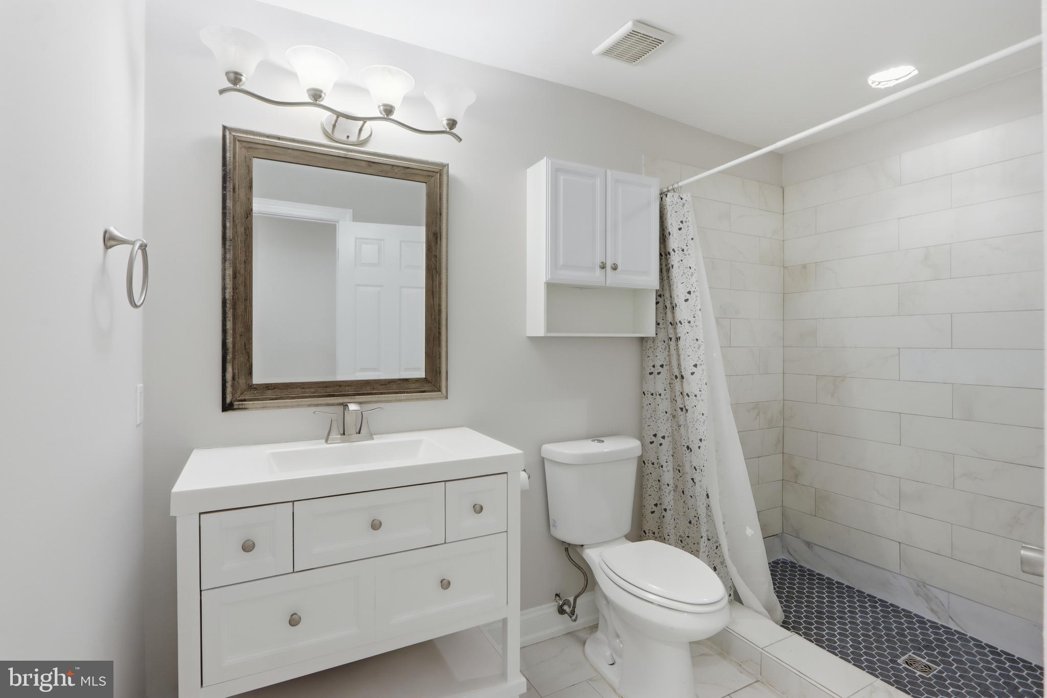 WASHINGTON VILLAGE - Residential