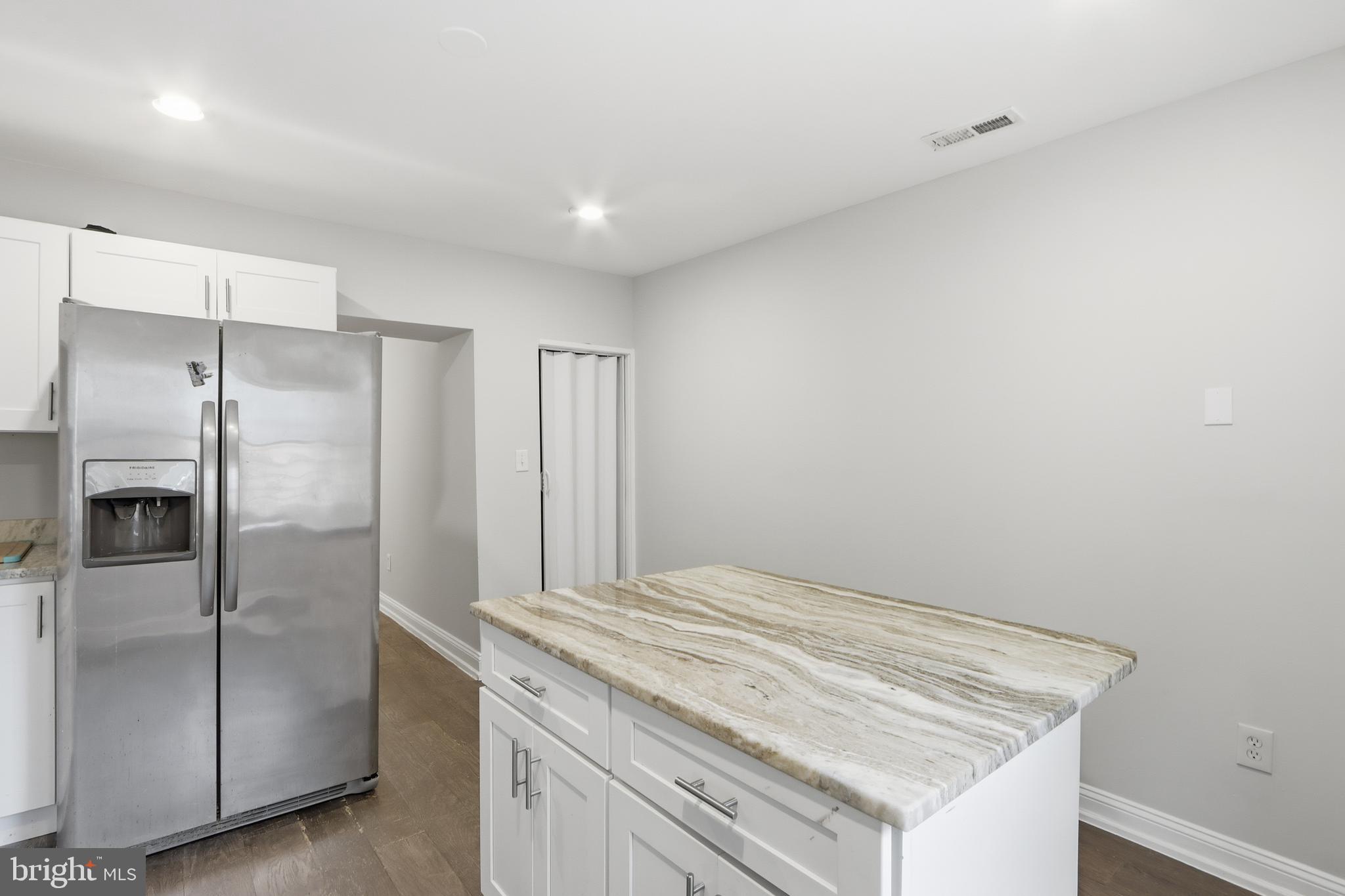 WASHINGTON VILLAGE - Residential