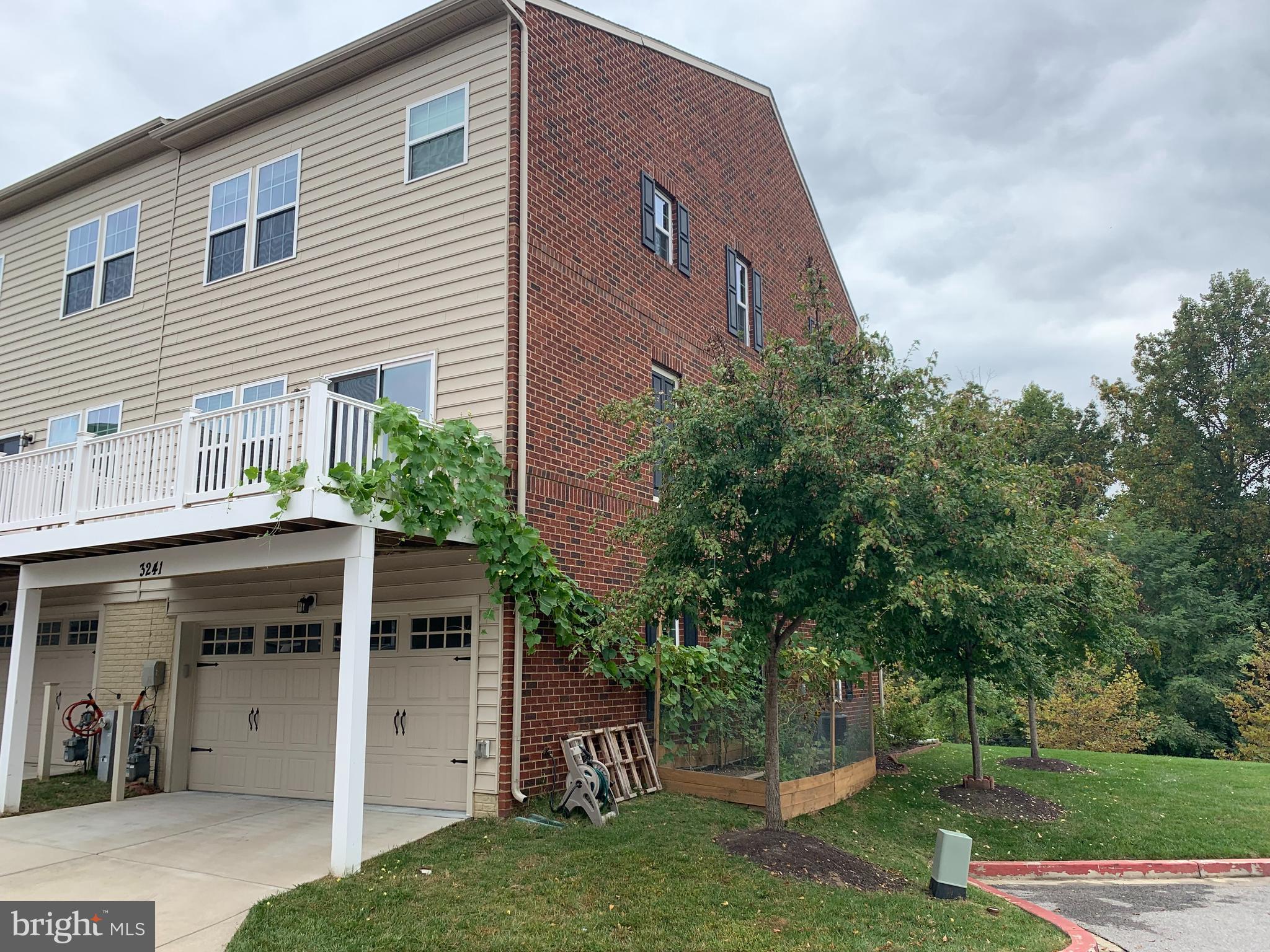 ELLICOTT CROSSING - Residential Lease