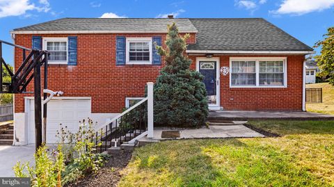Homes For Rent - 203 Ashwood Way<br/> HARRISBURG, PA 17109