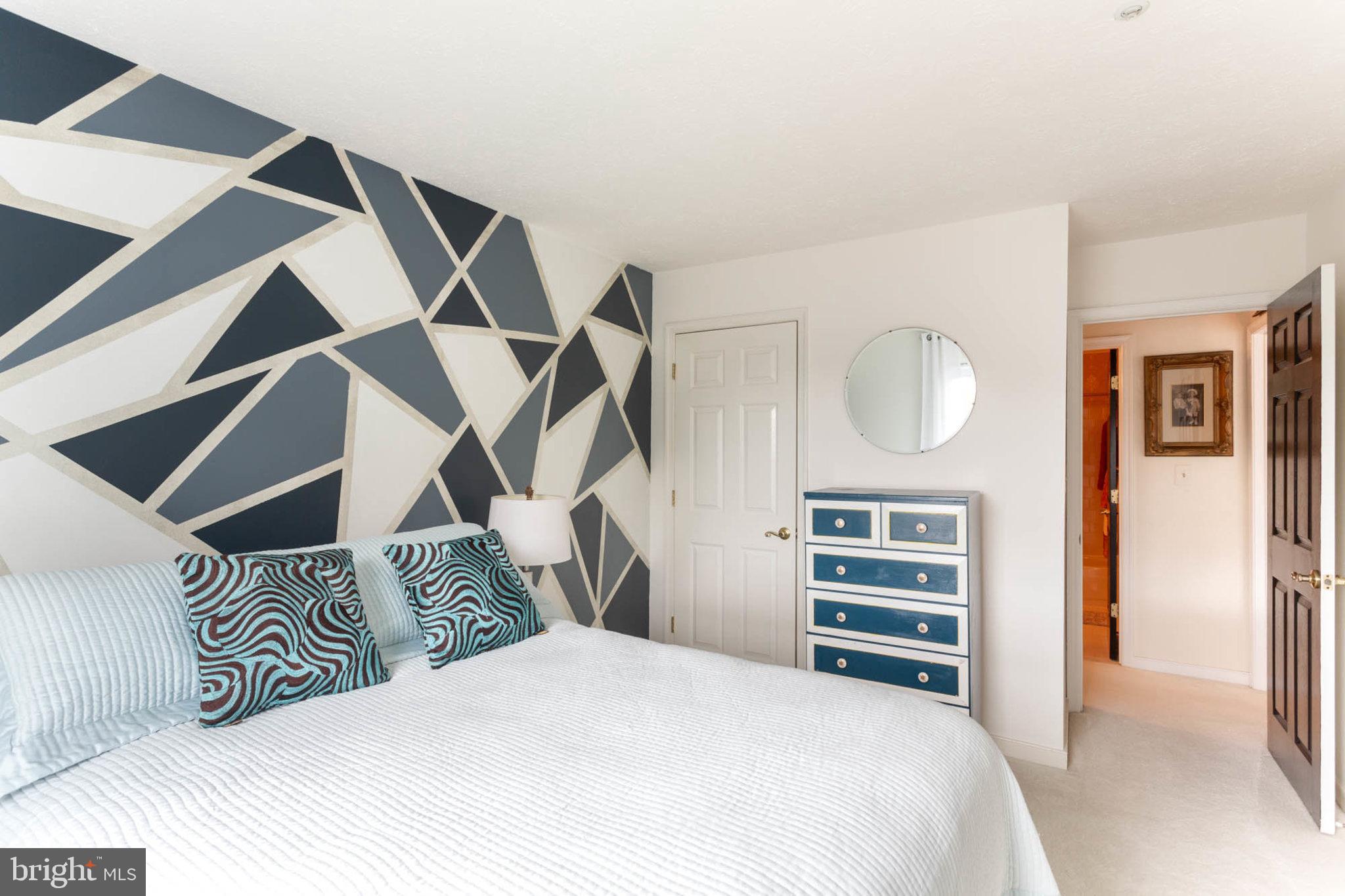 COUNTRY WALK - Residential