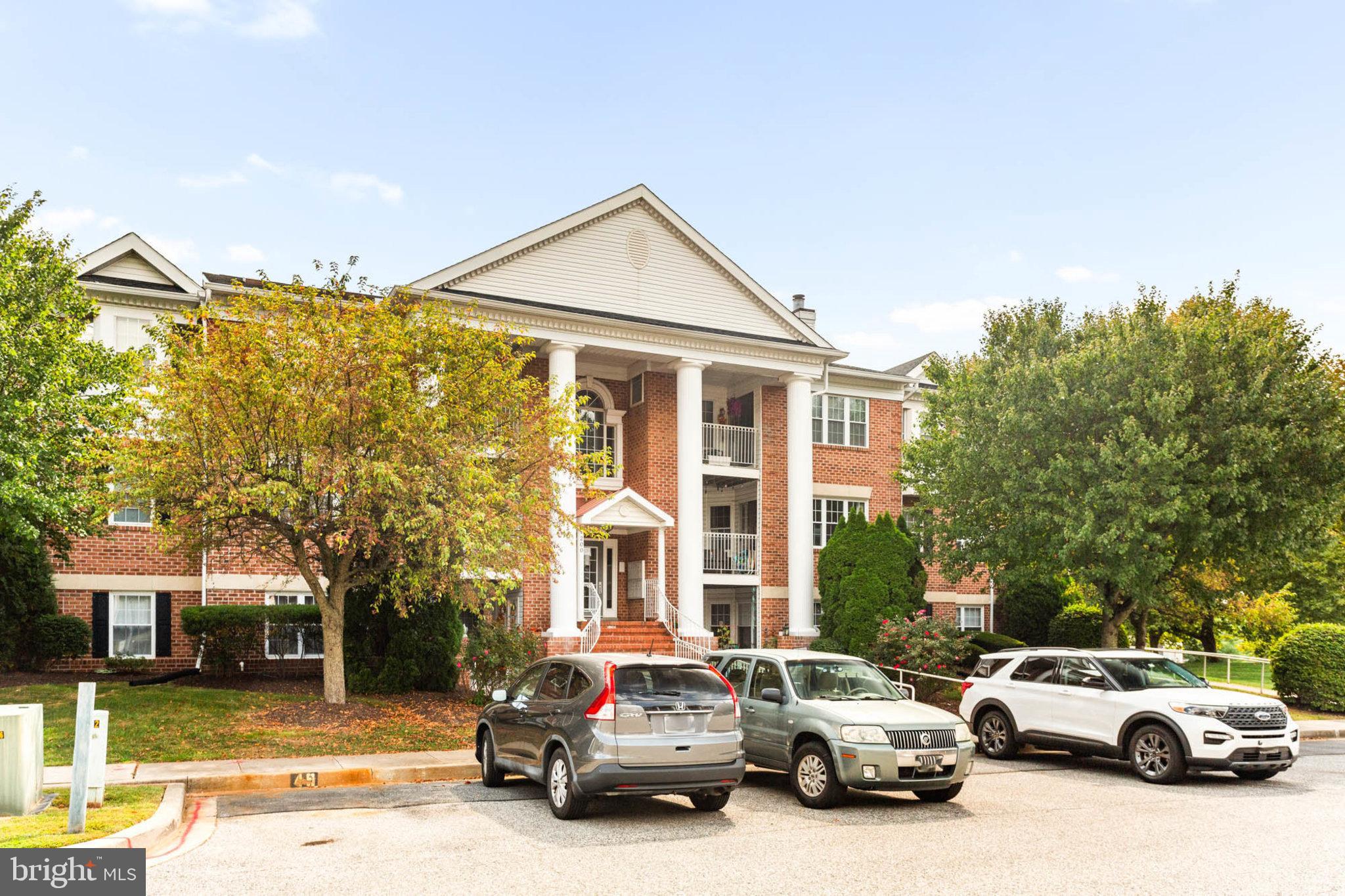 COUNTRY WALK - Residential