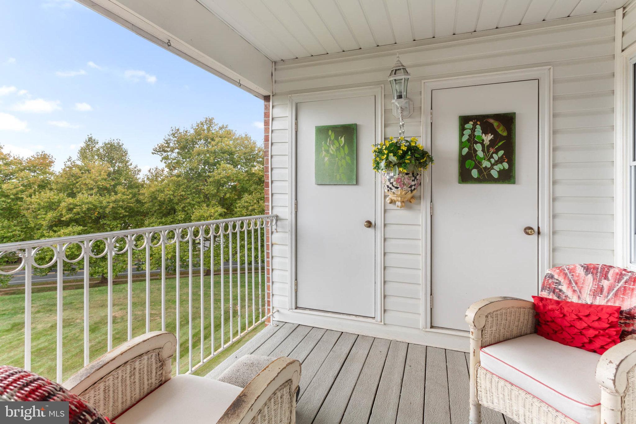 COUNTRY WALK - Residential