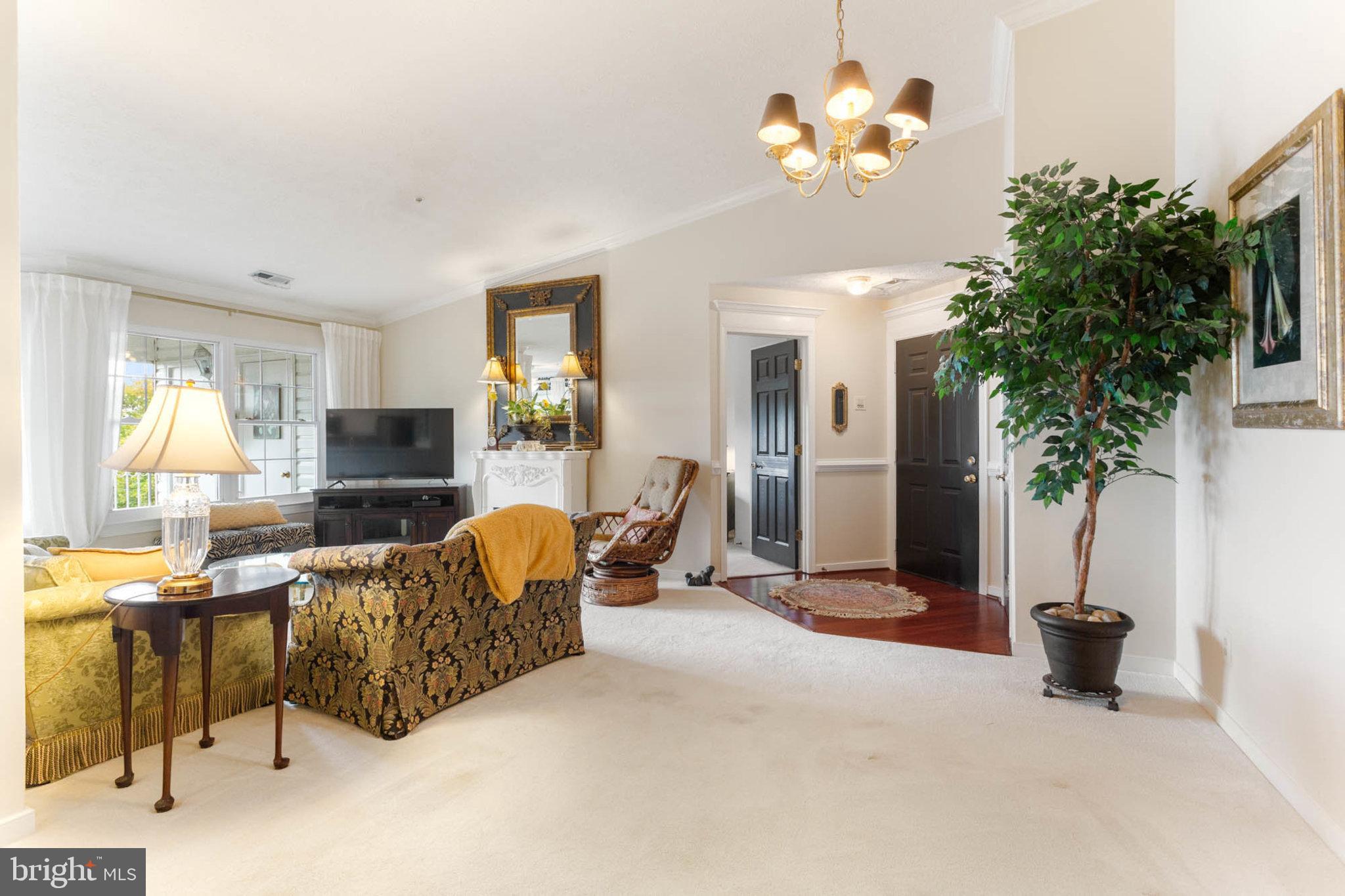 COUNTRY WALK - Residential