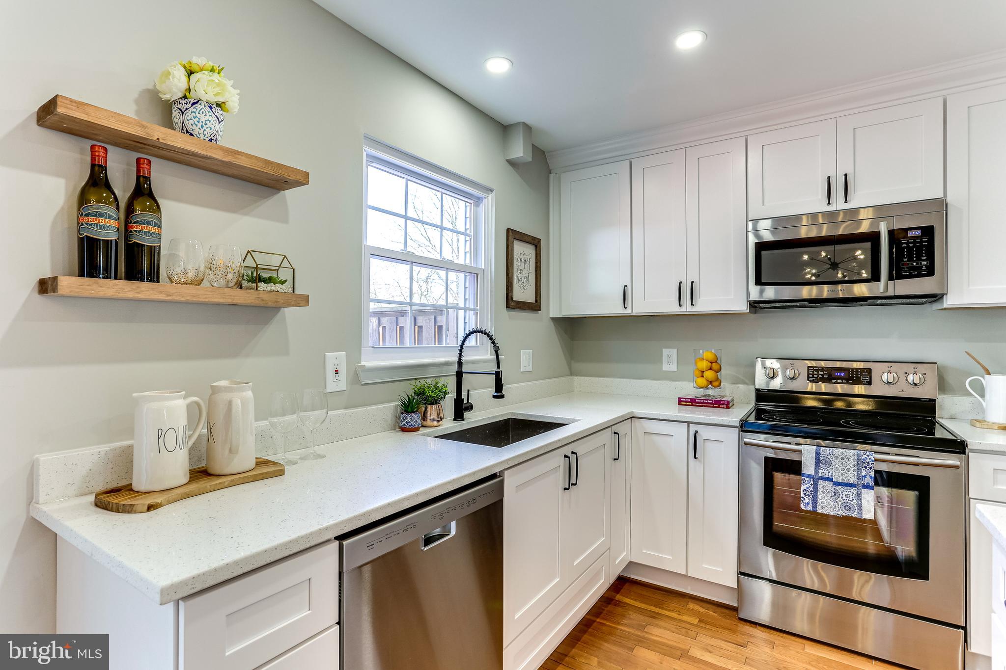 MONTGOMERY MEADOWS - Residential