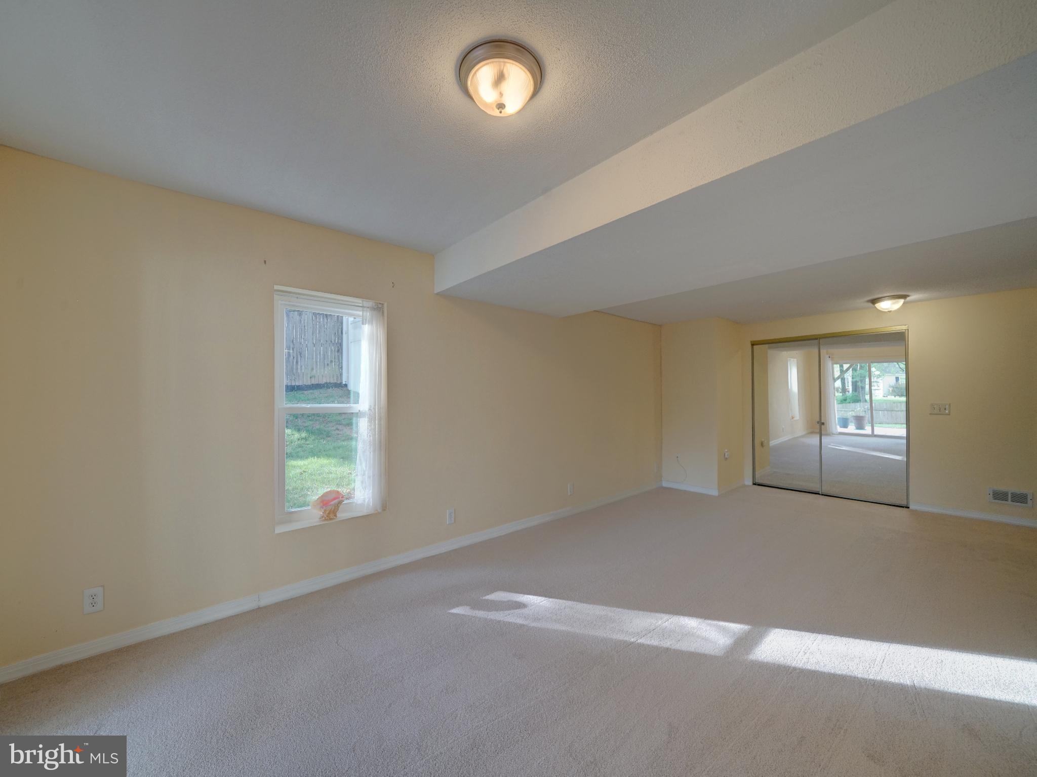 FAIRLAND - Residential