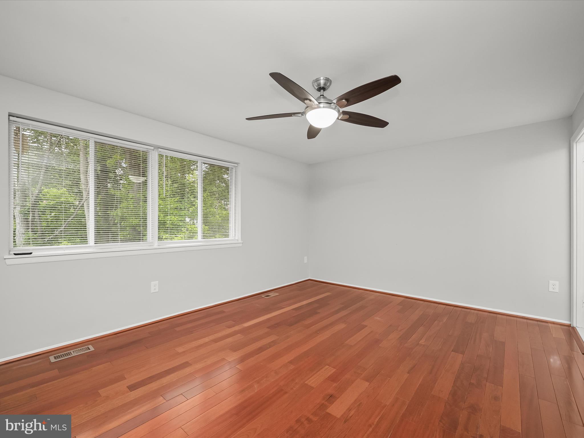 VILLAGE OF OWEN BROWN - Residential