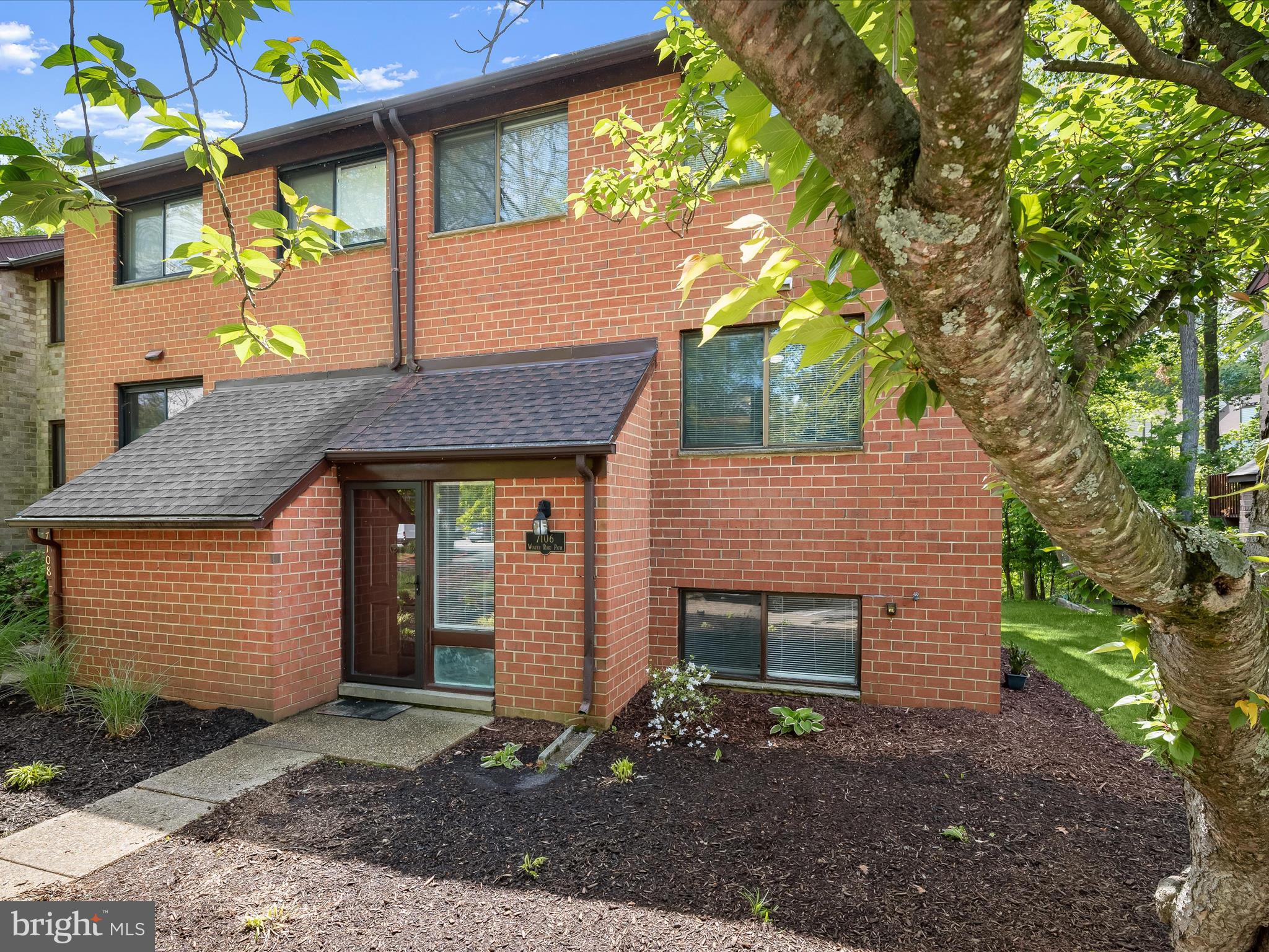 VILLAGE OF OWEN BROWN - Residential