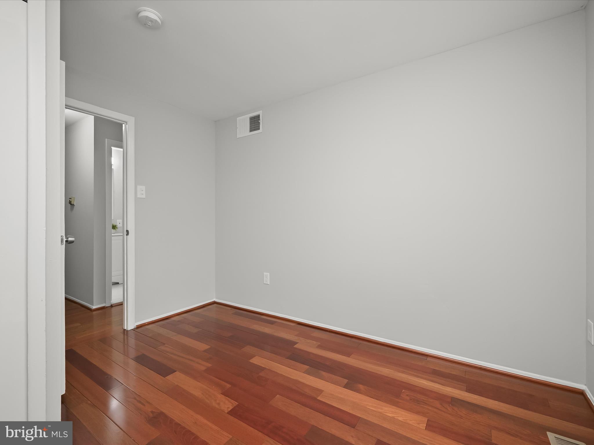 VILLAGE OF OWEN BROWN - Residential