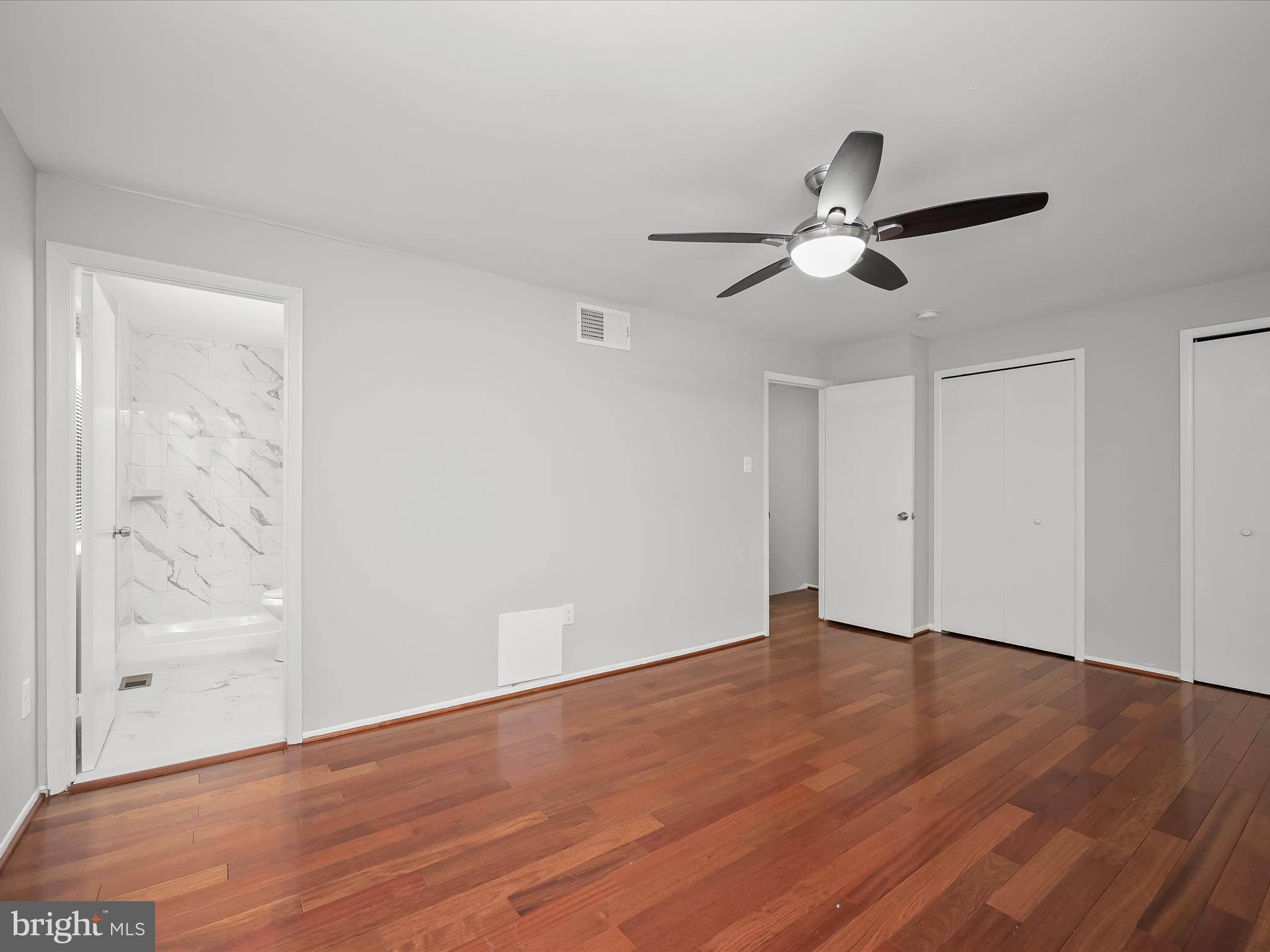 VILLAGE OF OWEN BROWN - Residential