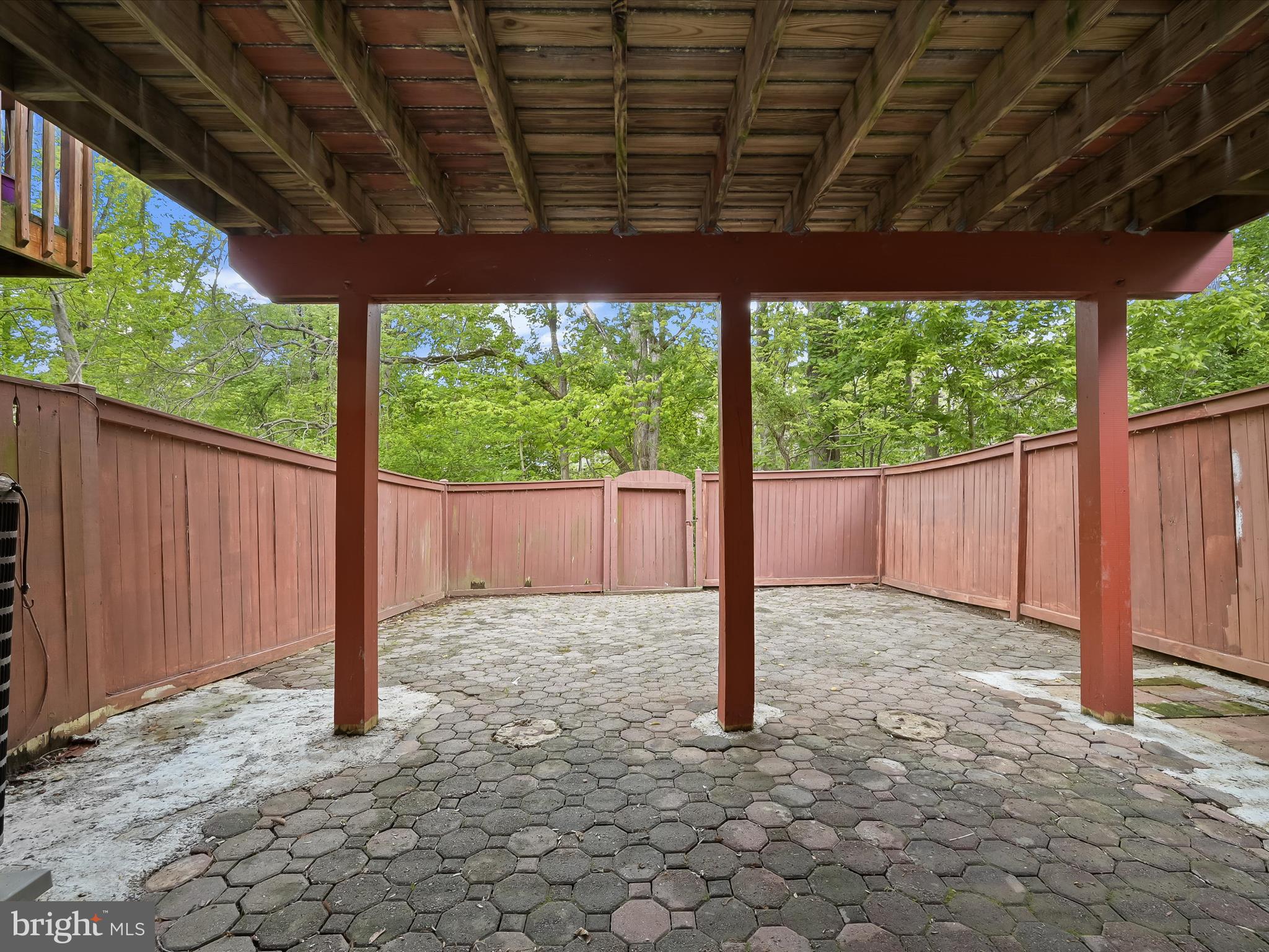 VILLAGE OF OWEN BROWN - Residential