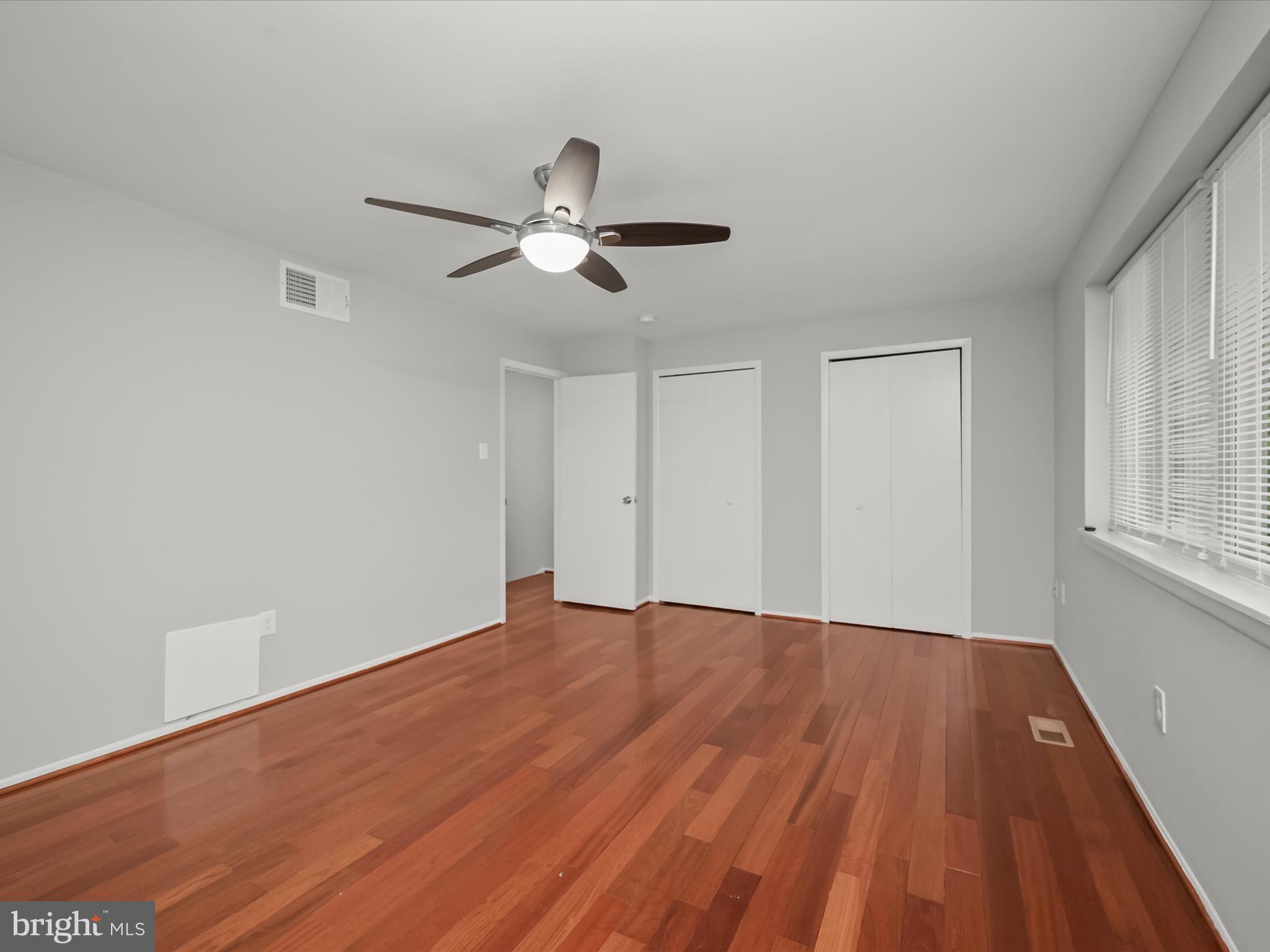 VILLAGE OF OWEN BROWN - Residential