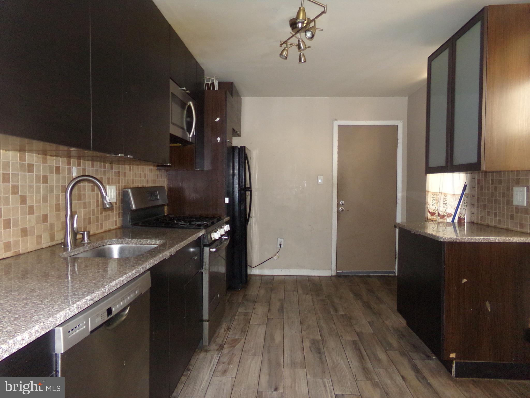 NORRIS SQUARE - Residential
