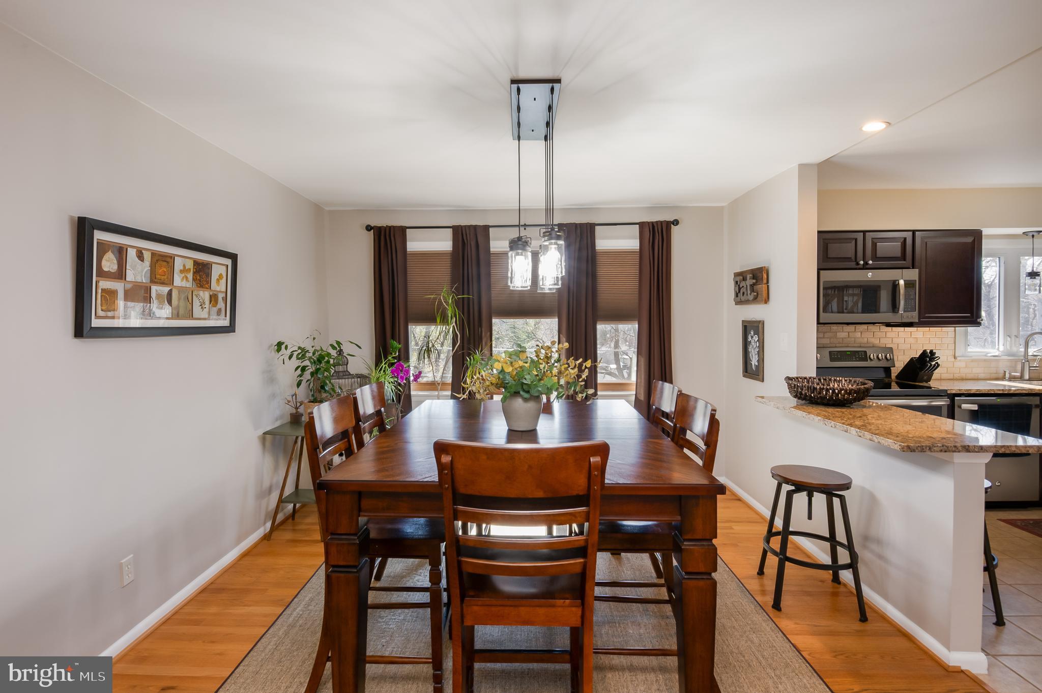 WEST HILLS - Residential