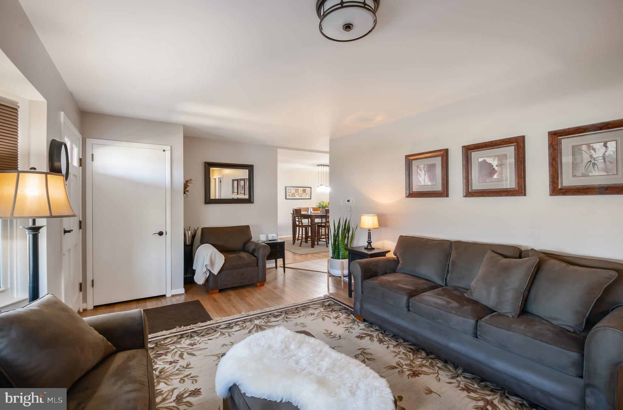 WEST HILLS - Residential