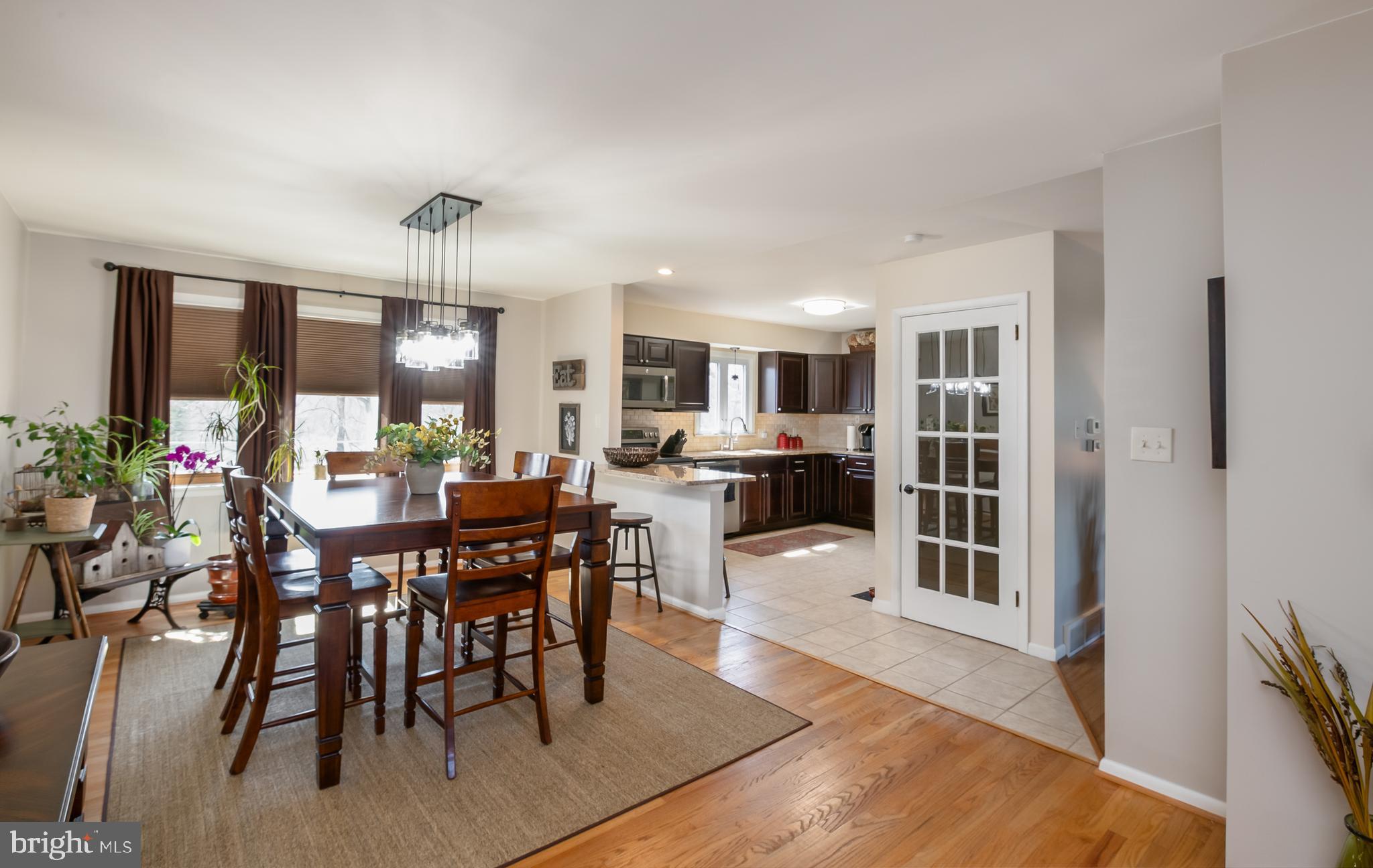 WEST HILLS - Residential