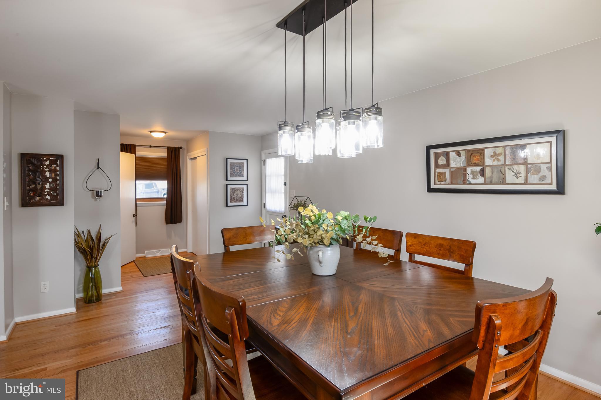 WEST HILLS - Residential