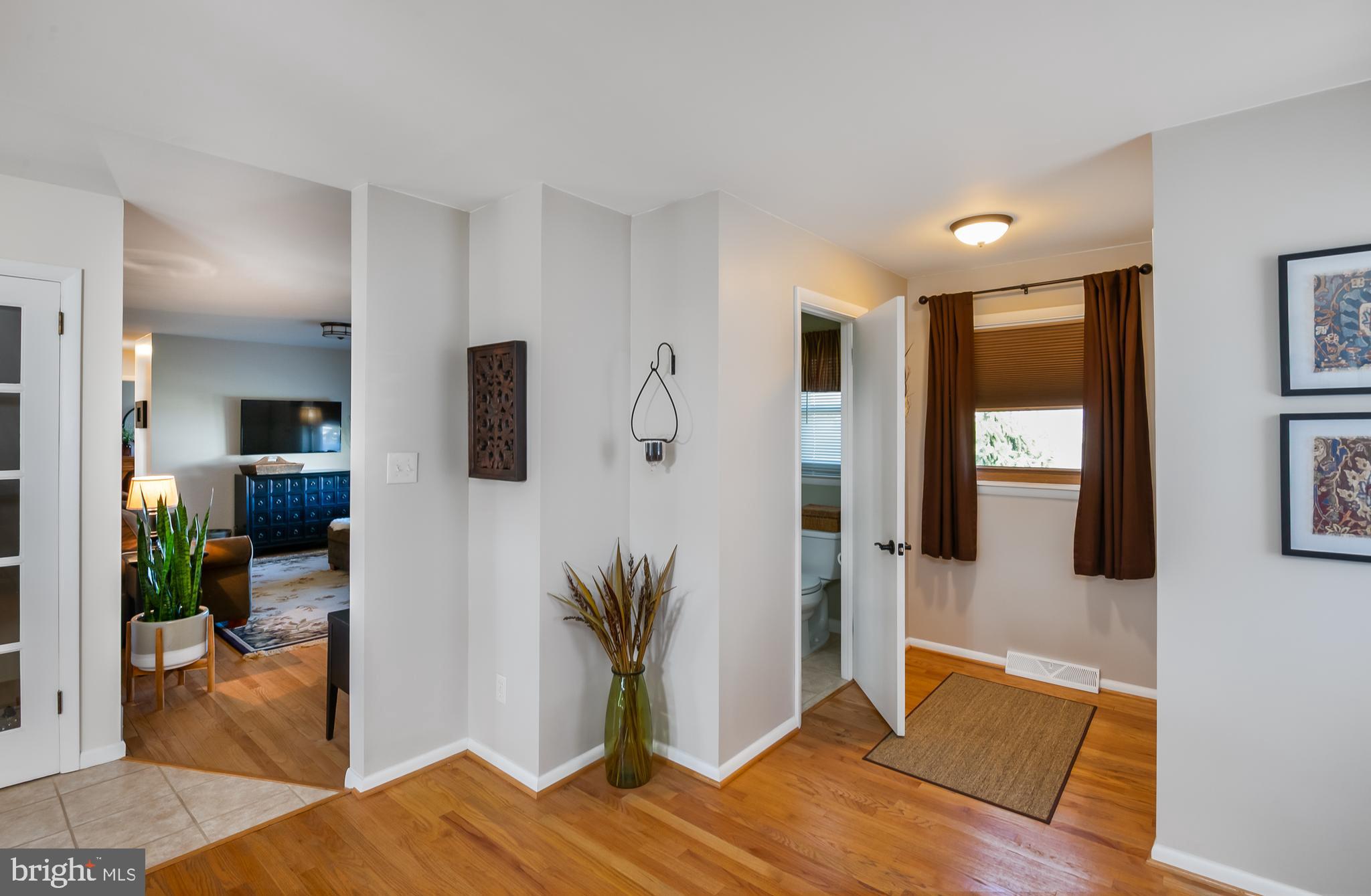 WEST HILLS - Residential