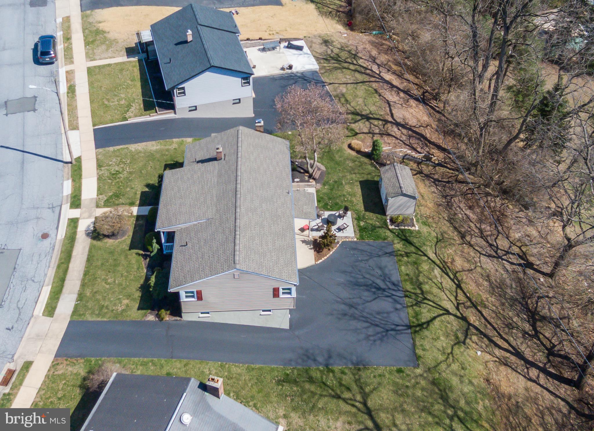 WEST HILLS - Residential