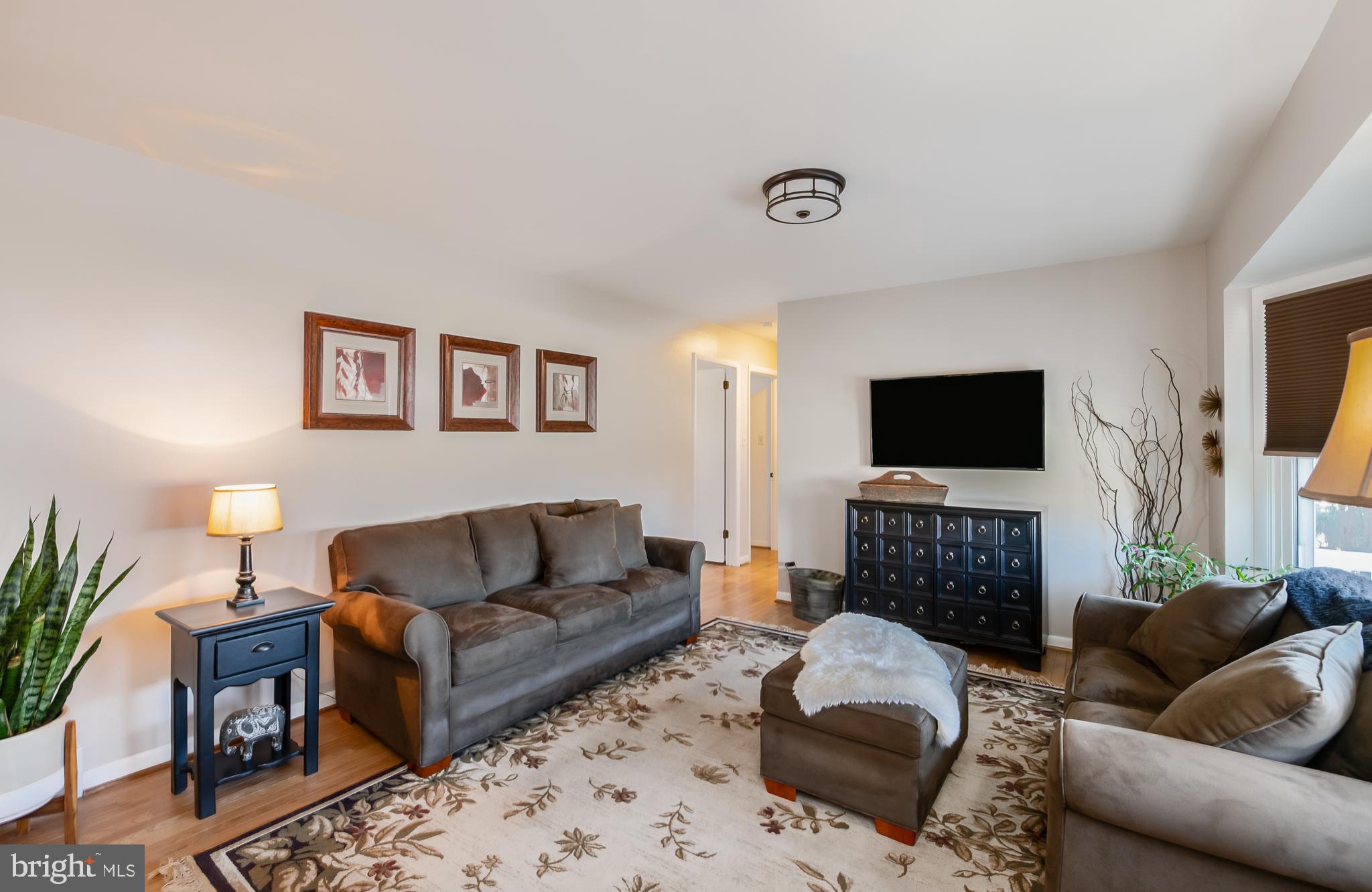 WEST HILLS - Residential