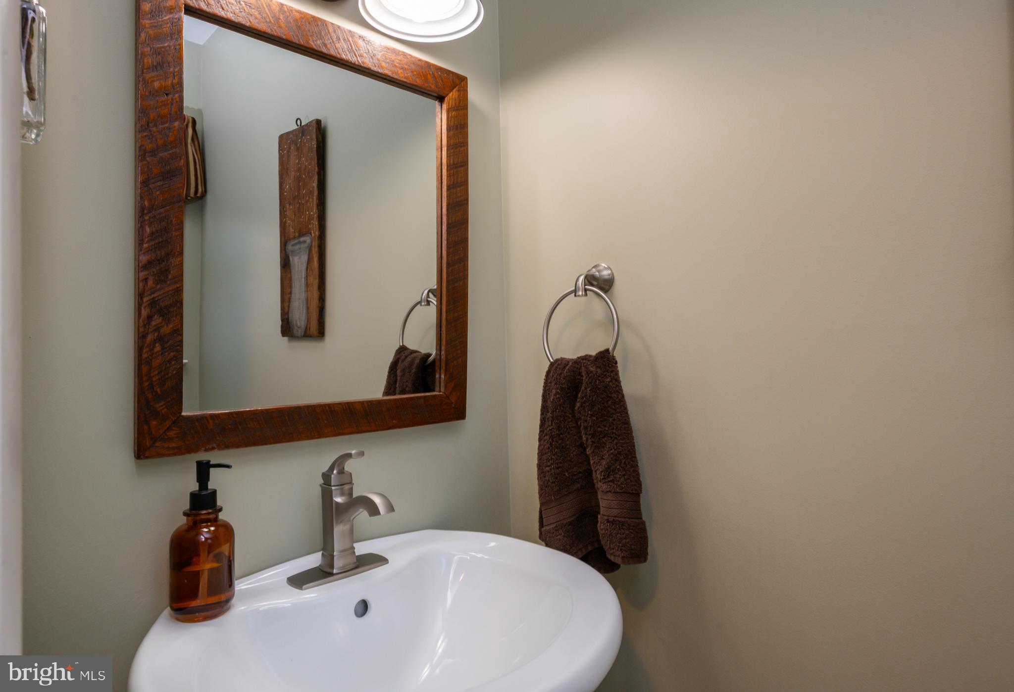 WEST HILLS - Residential