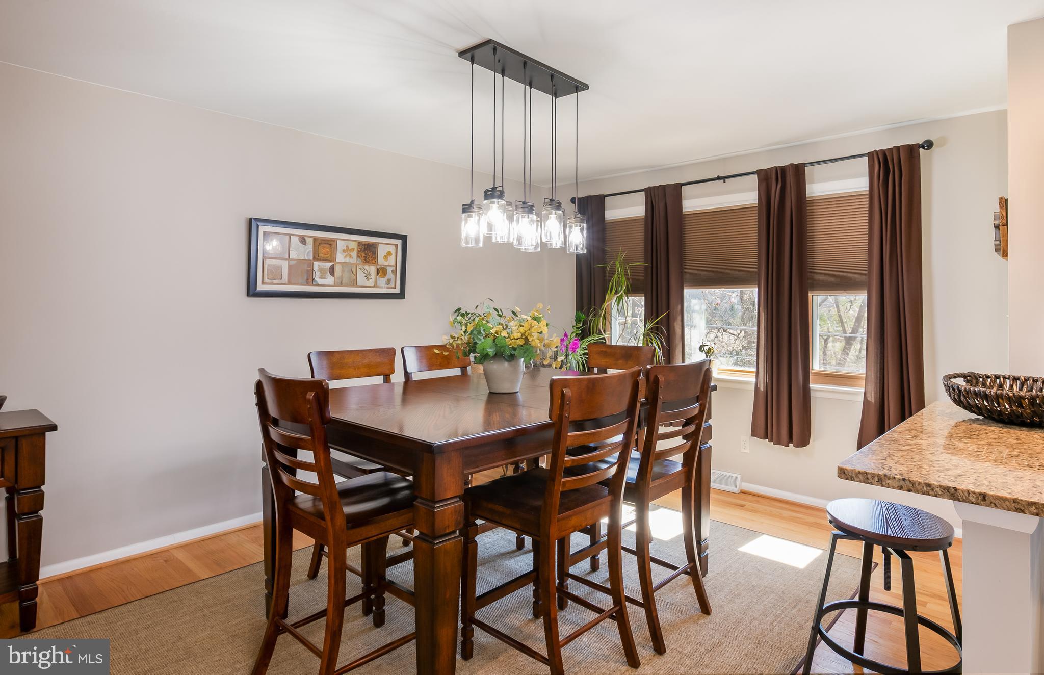 WEST HILLS - Residential