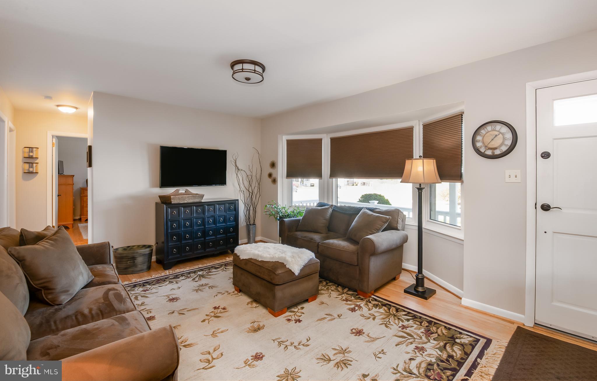 WEST HILLS - Residential