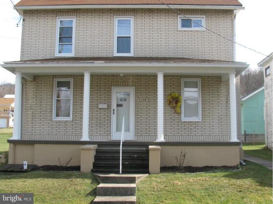 Very well kept two bedroom house with two car garage.  Large kitchen with table space, dining room and living room on main floor.Large front porch.  Sellers want to retain the right to rent back half of the garage that goes with the house.  Washer/dryer hook up in basement.  Storage room.  Small yard.