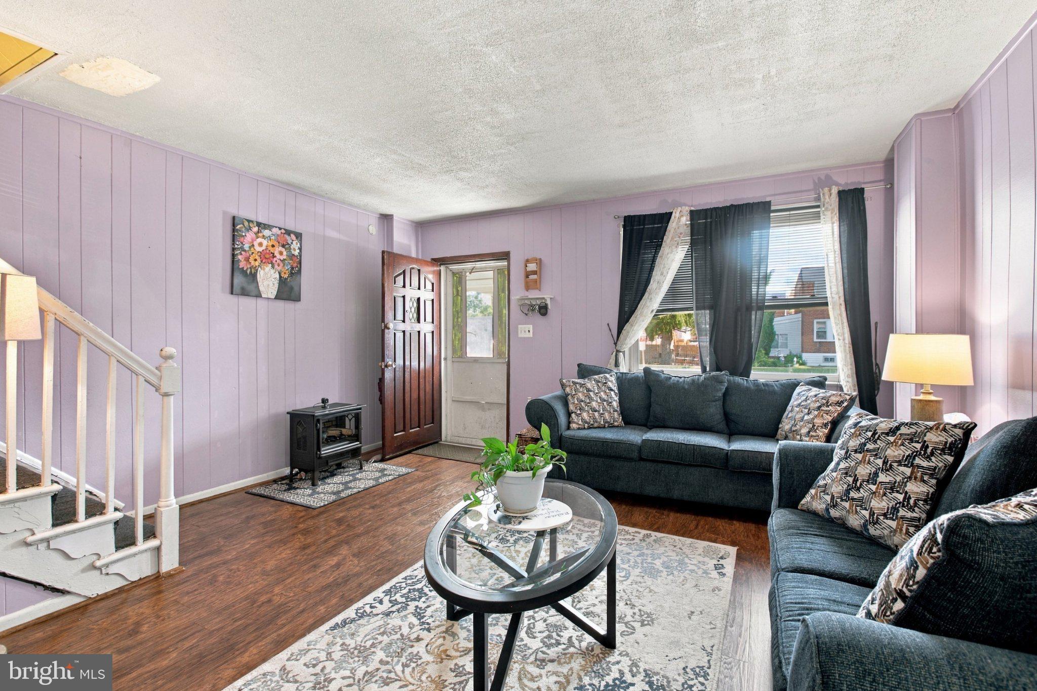 402 OLD RIVERSIDE ROAD