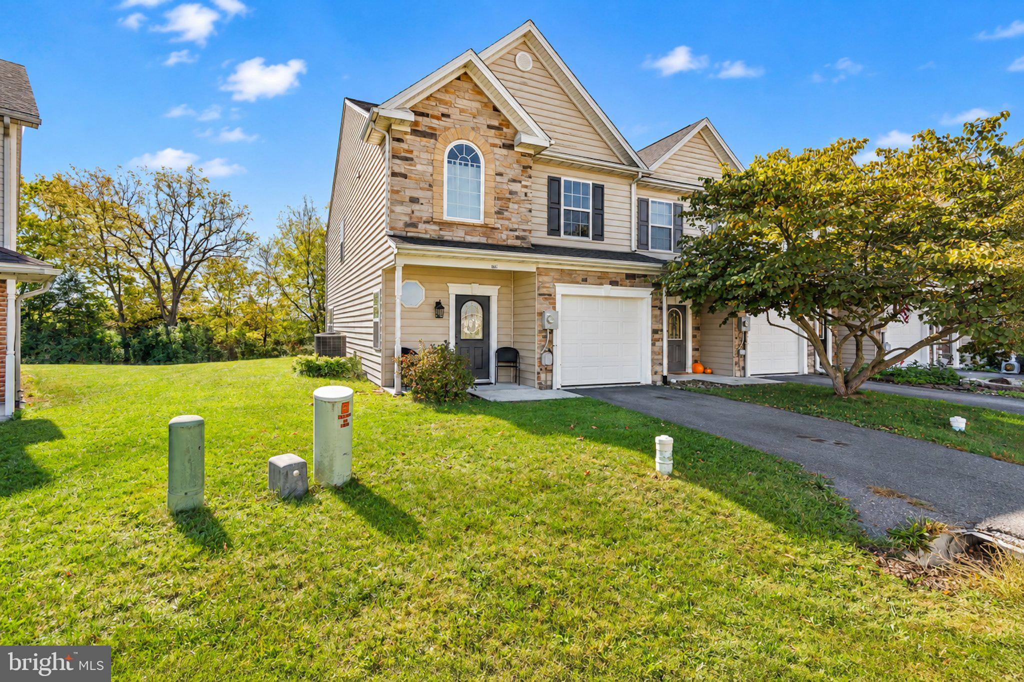 1230 EMILYS COURT