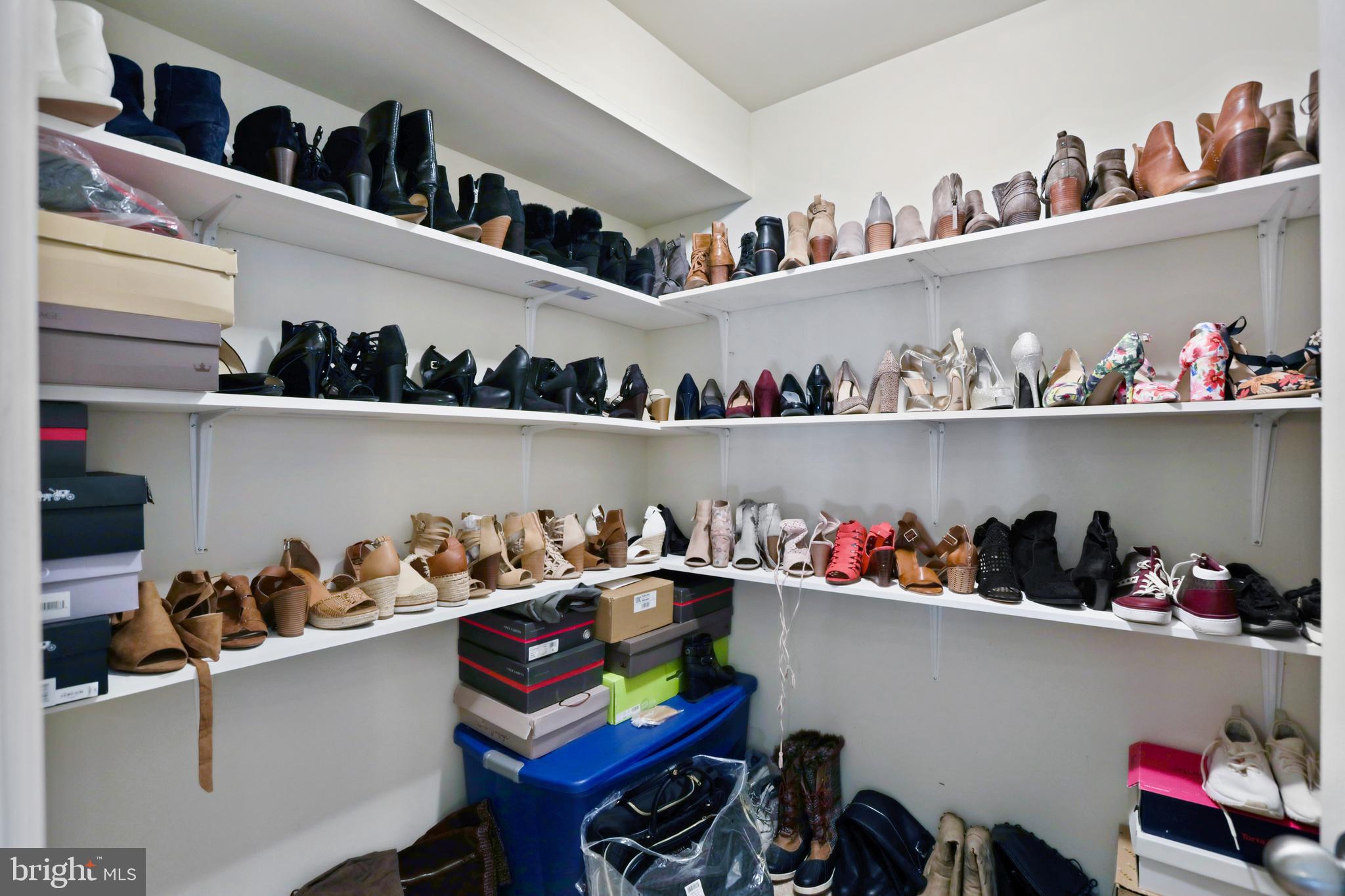 MARTINSBURG STATION - Residential