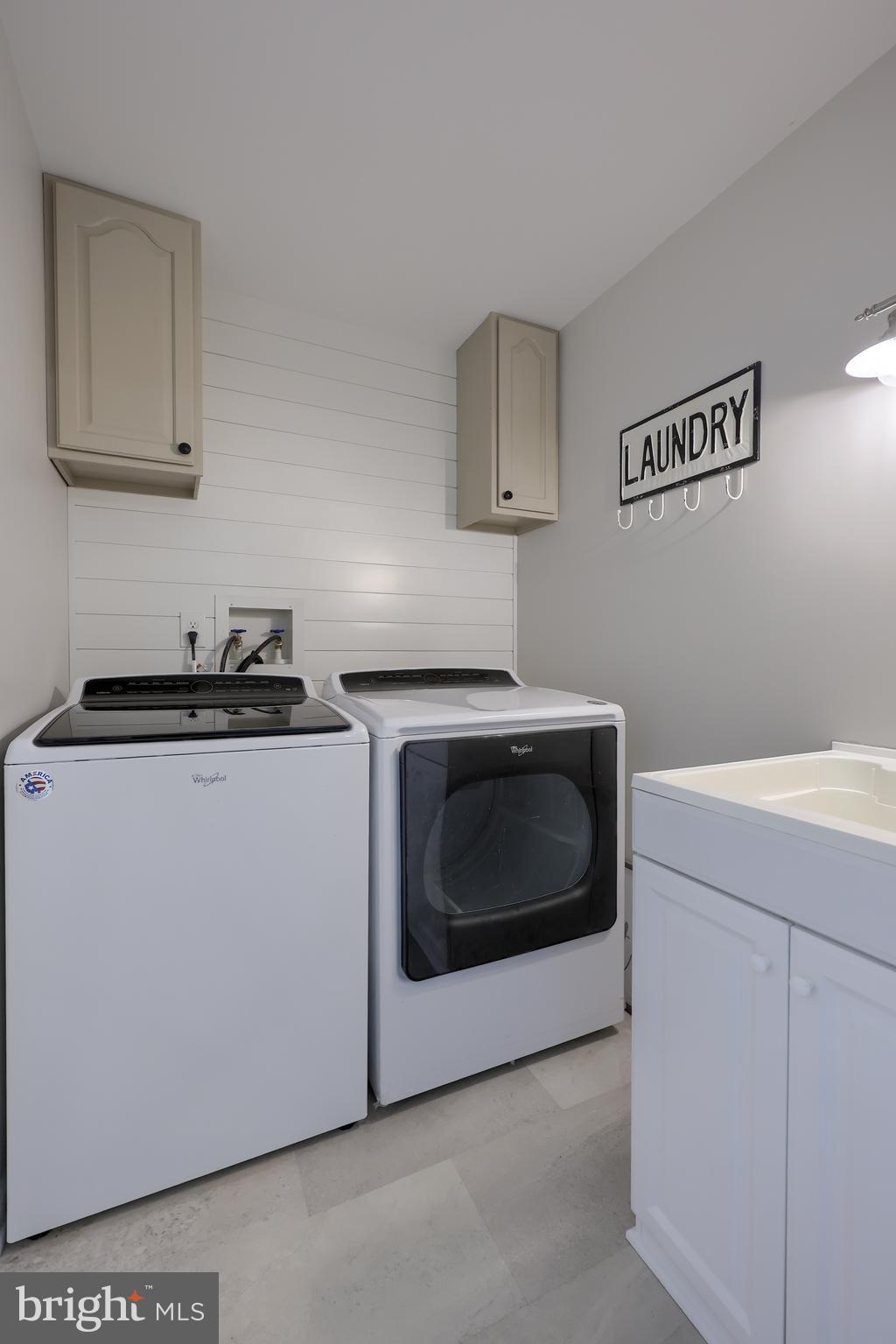 LINCOLN GARDENS - Residential