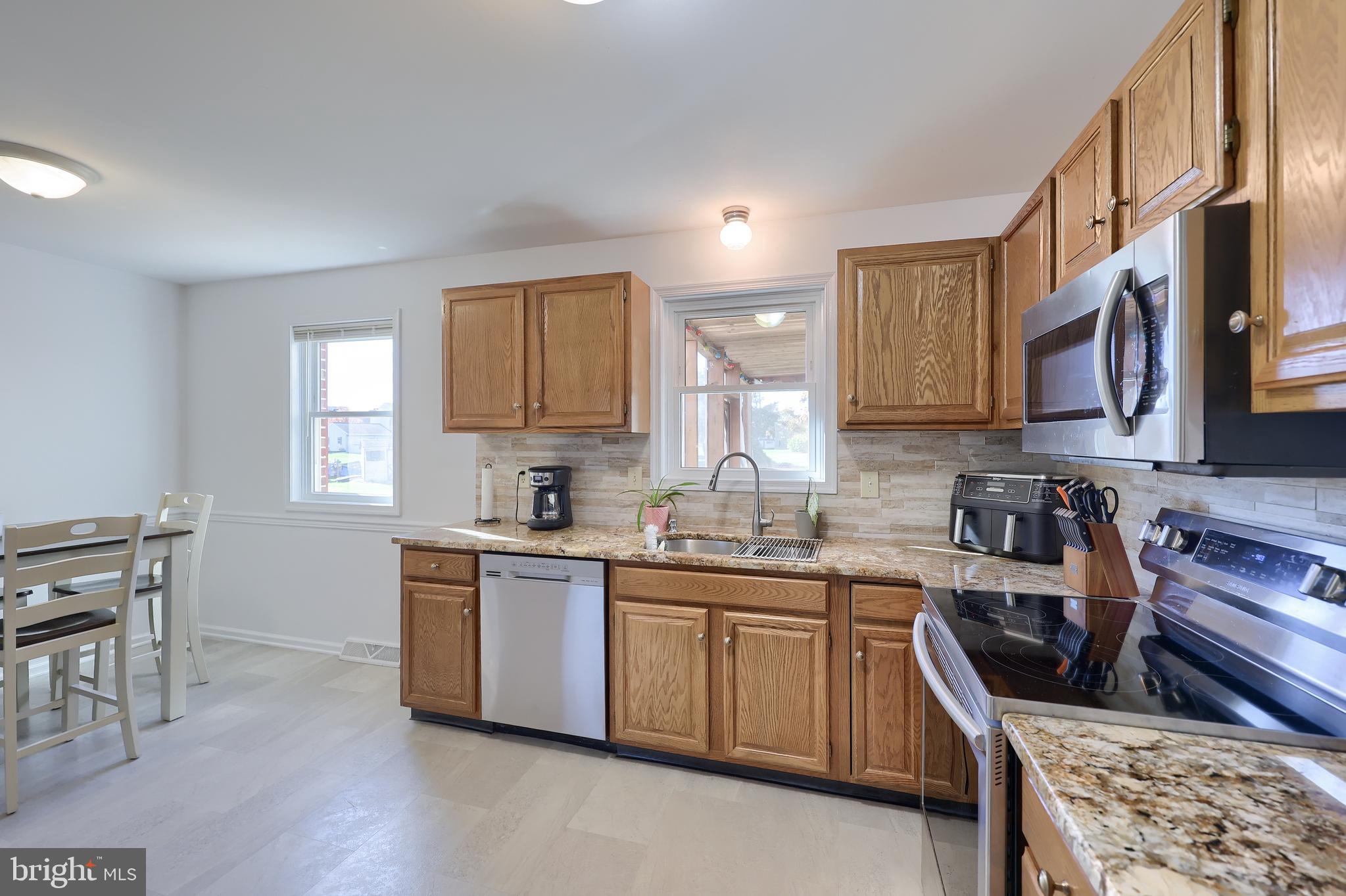 LINCOLN GARDENS - Residential