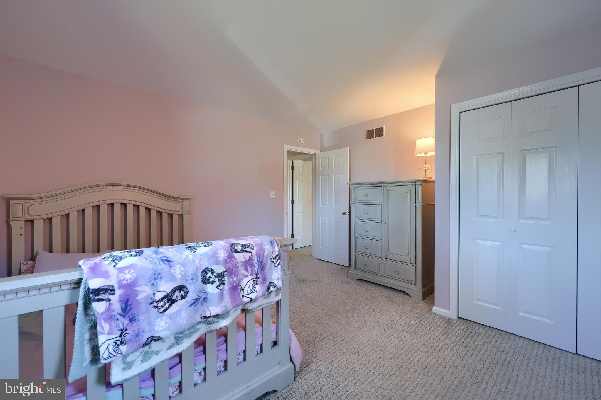 LINCOLN GARDENS - Residential