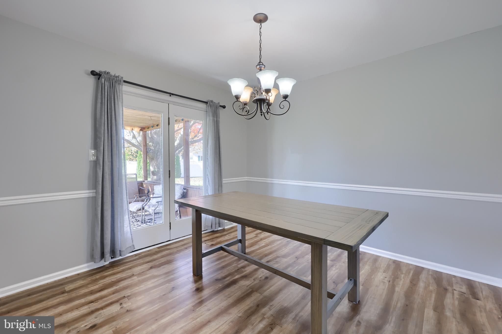 LINCOLN GARDENS - Residential