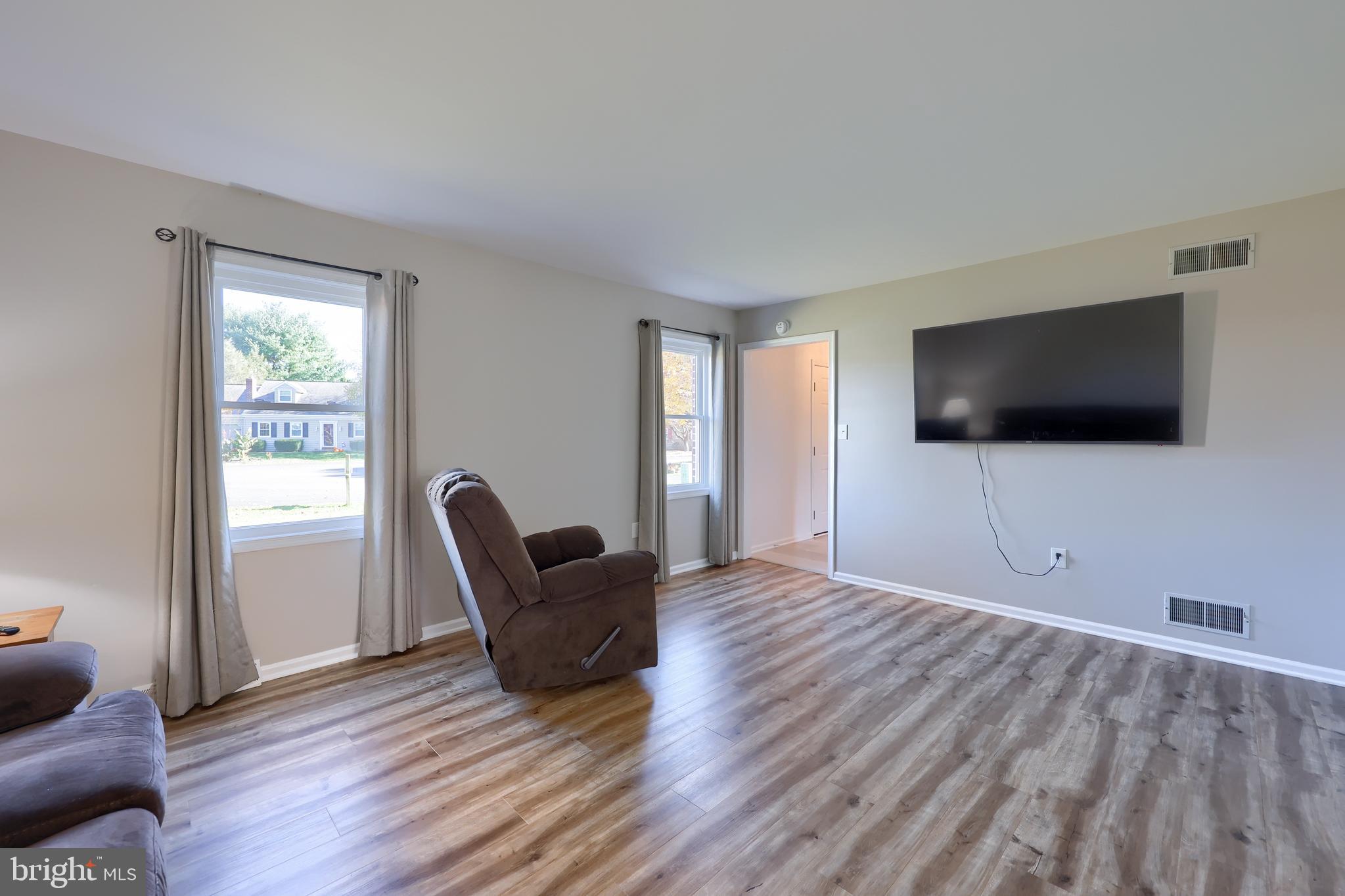 LINCOLN GARDENS - Residential