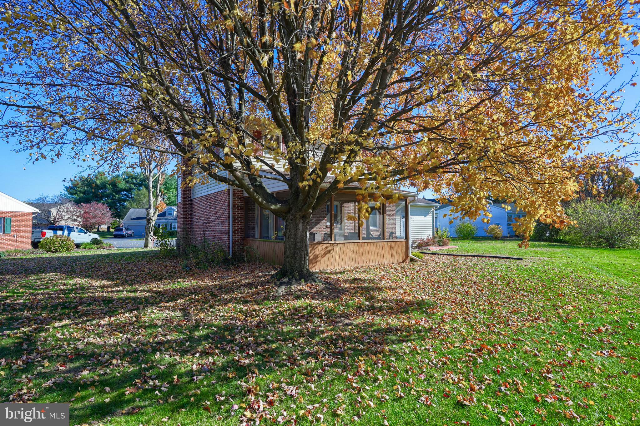 LINCOLN GARDENS - Residential