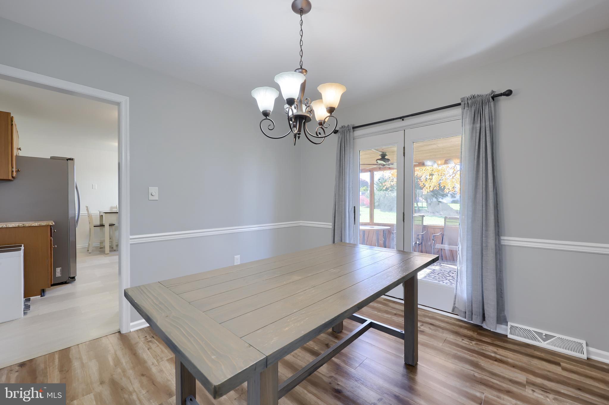 LINCOLN GARDENS - Residential