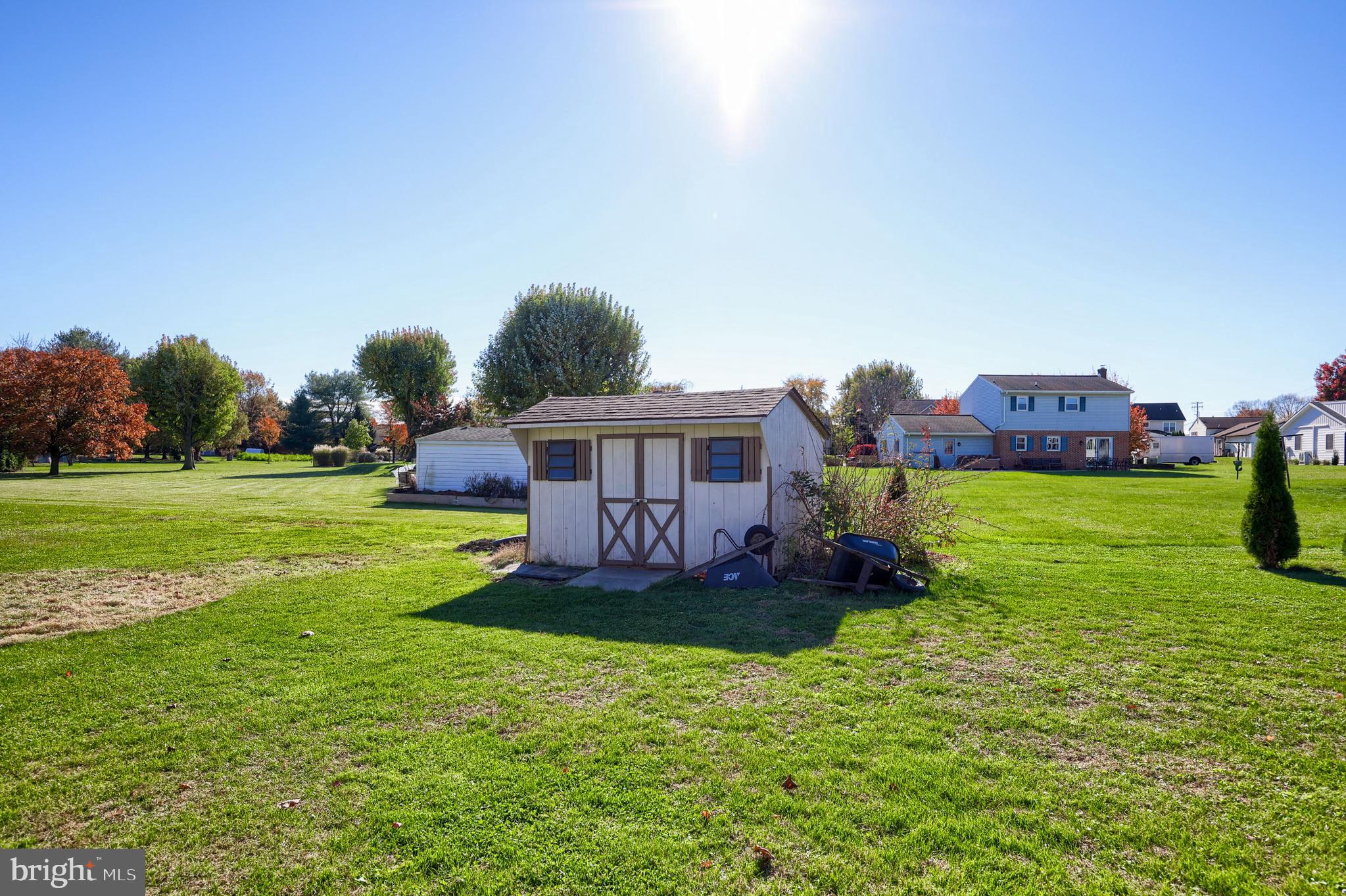 LINCOLN GARDENS - Residential