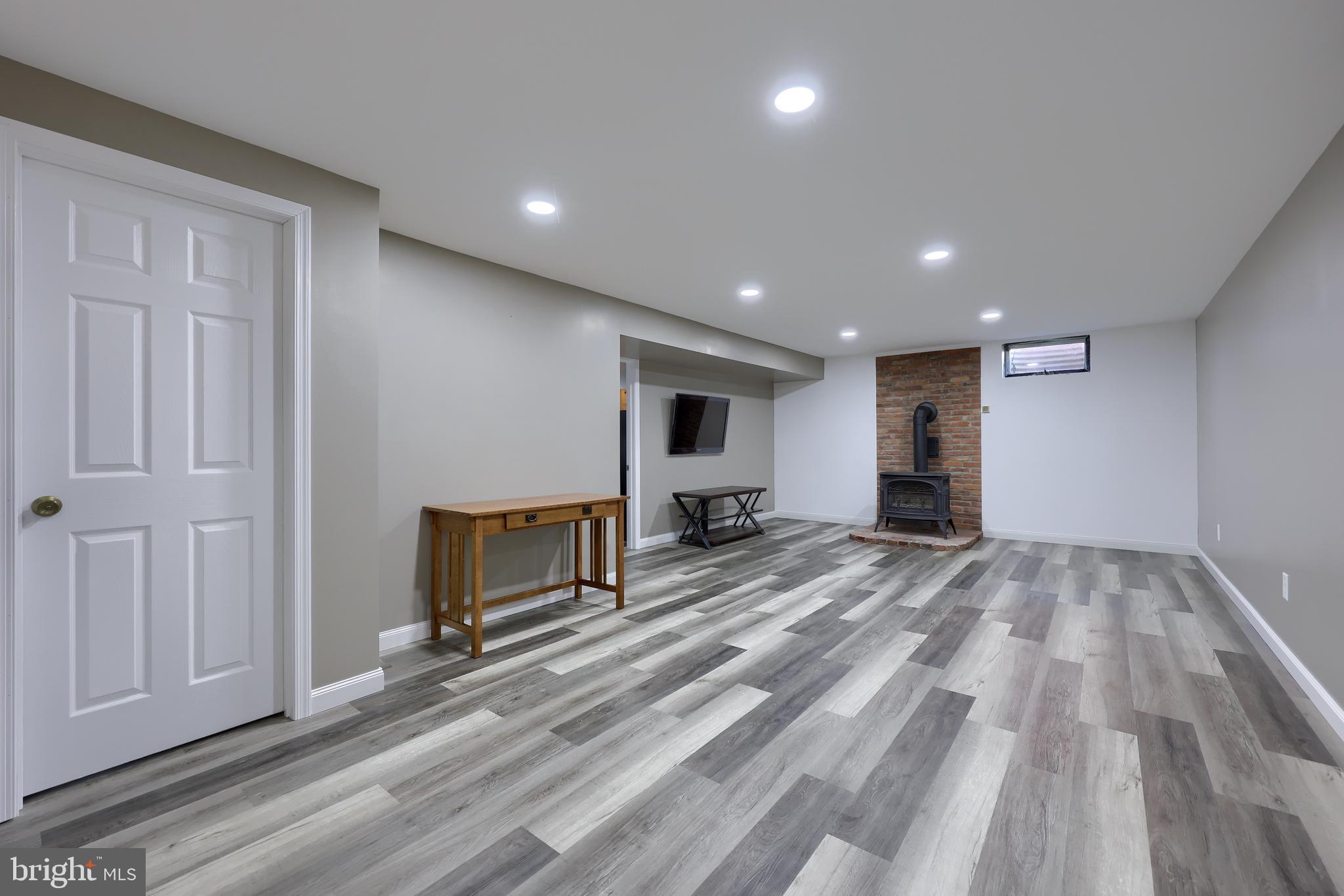 LINCOLN GARDENS - Residential