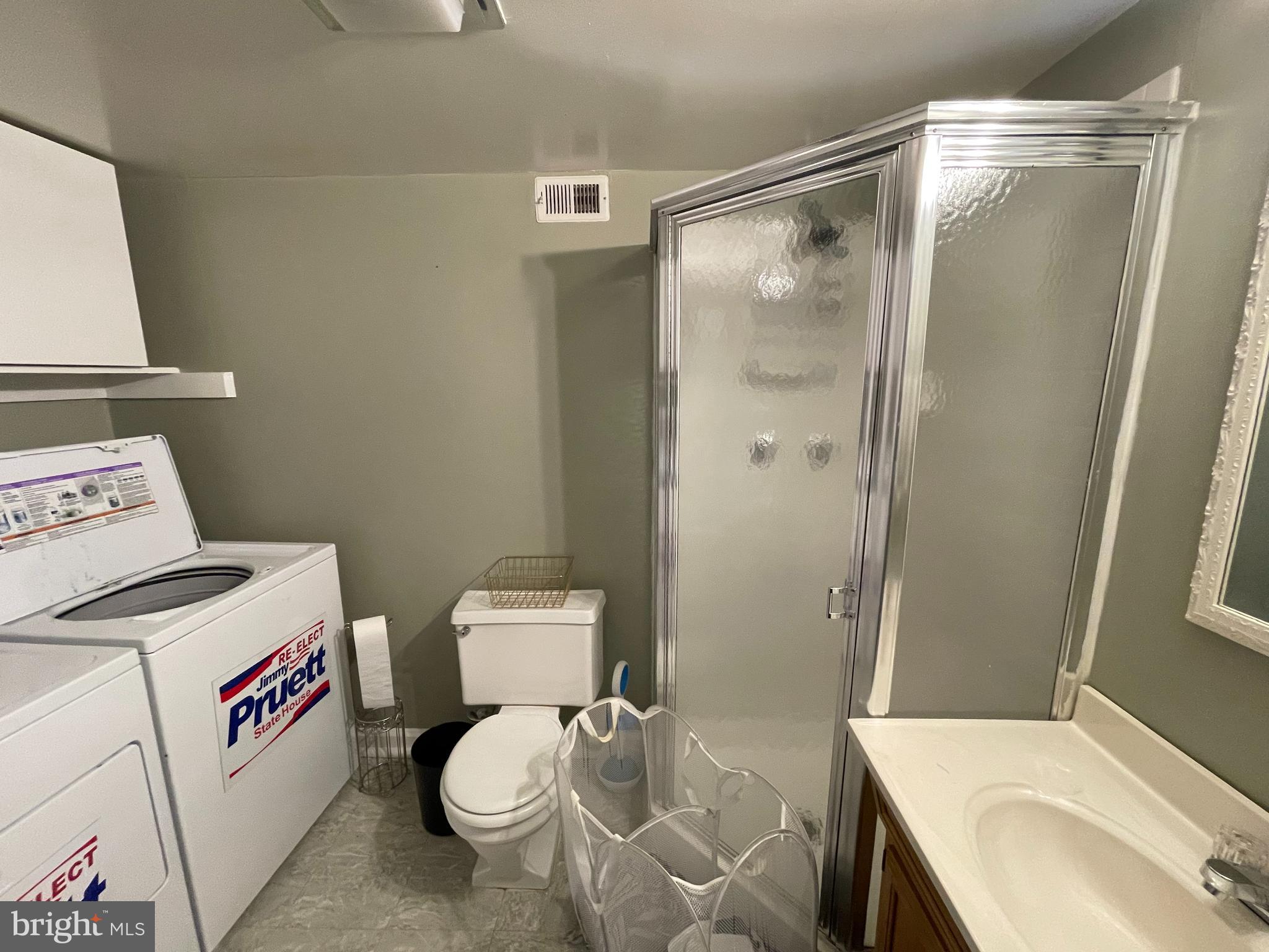 FAIRLINGTON GLEN - Residential Lease