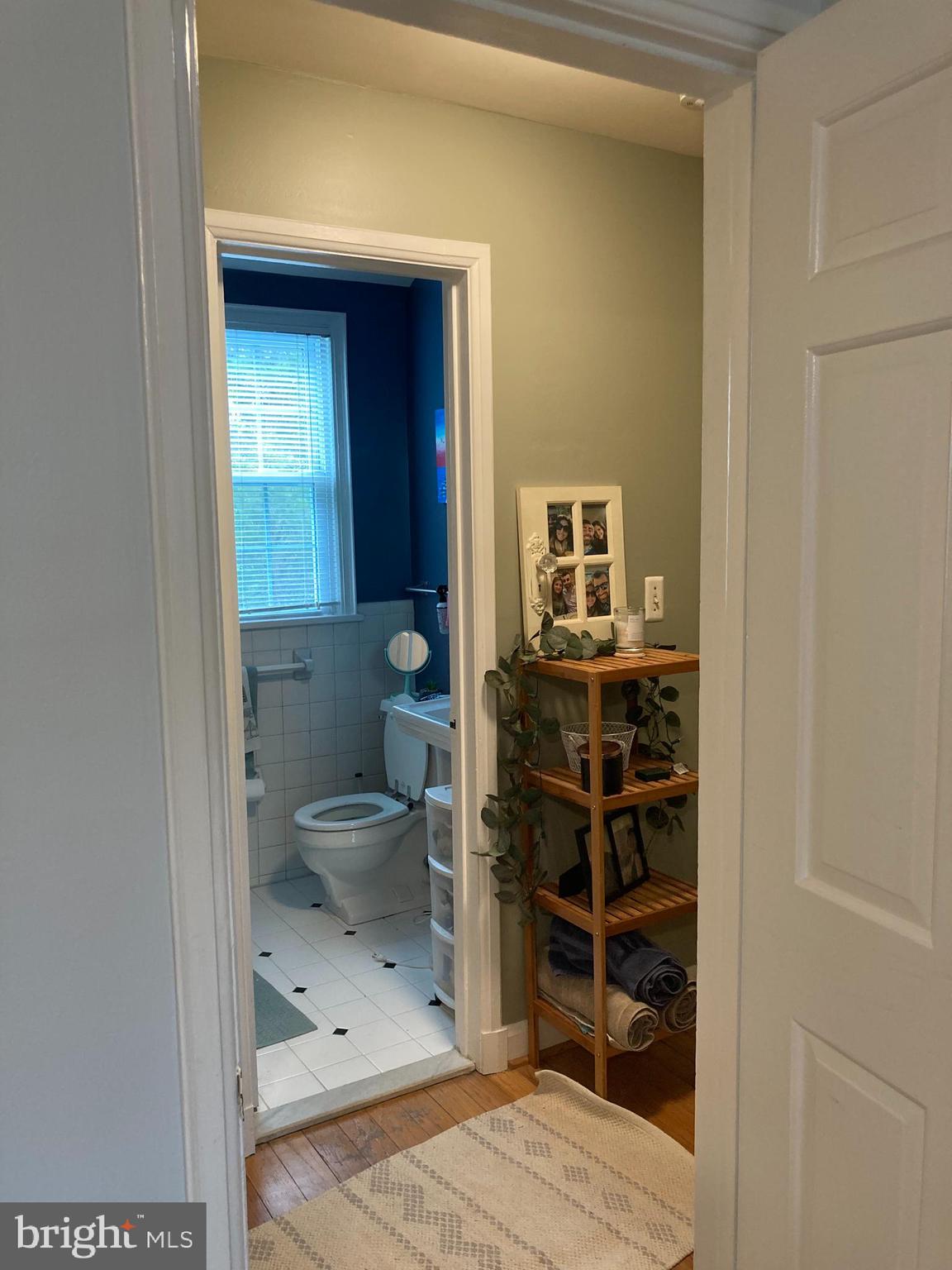 FAIRLINGTON GLEN - Residential Lease