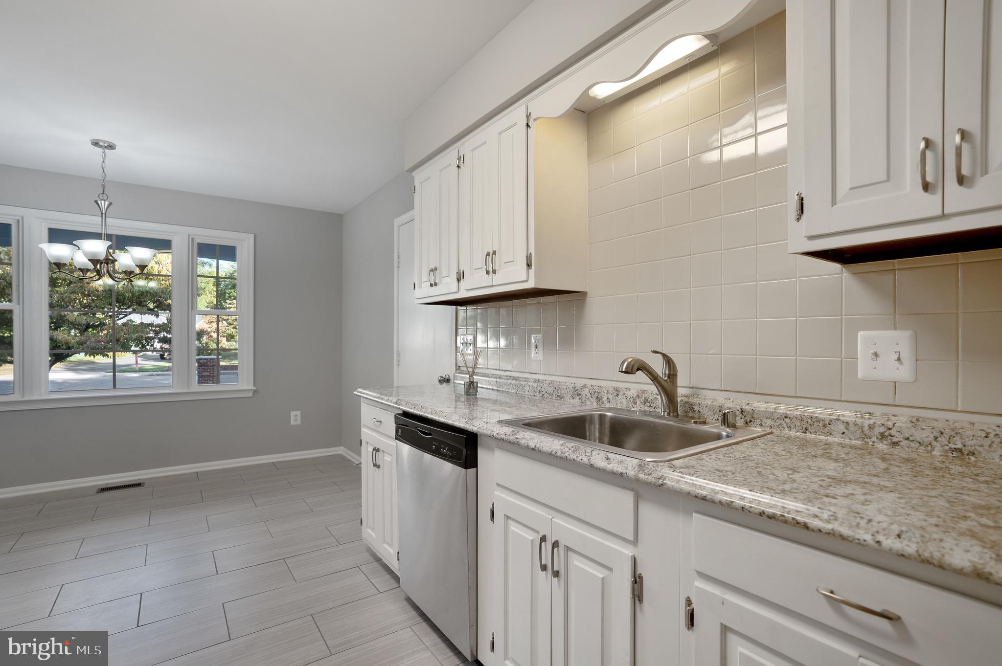 WEEMS SQUARE - Residential